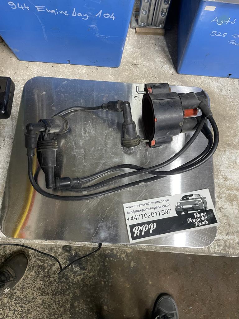 Bosch distribution cap, used 1235522375 - Image 2