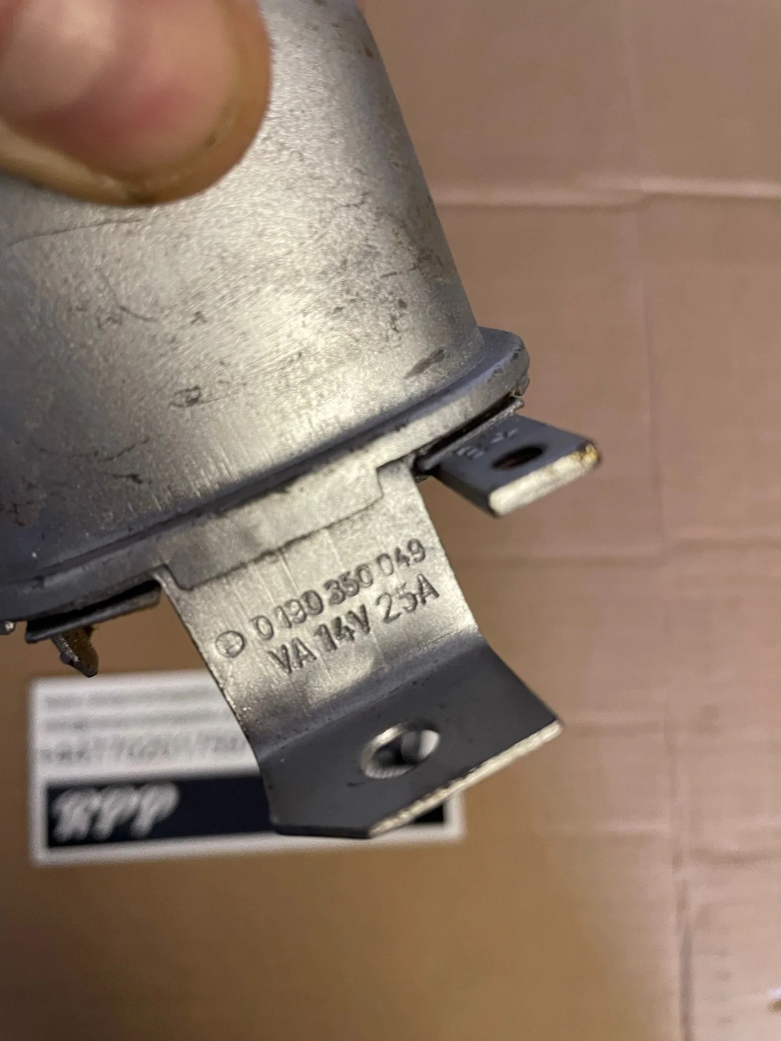 Bosch Voltage Regulator, 0190350049 VA 14V 25A / Original - Image 4