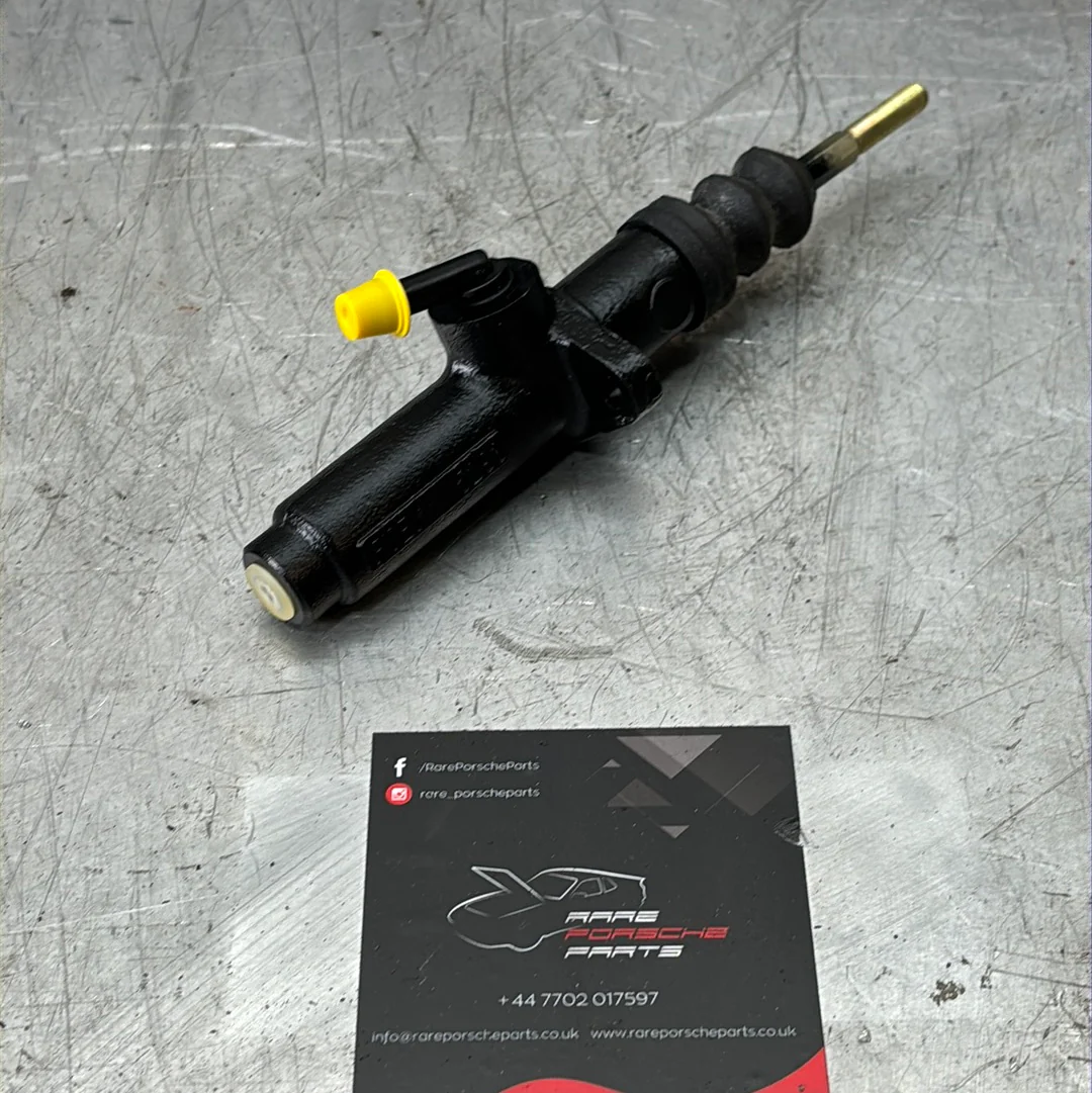 Porsche 924 944 new Lucas clutch master cylinder 477721171 - Image 4