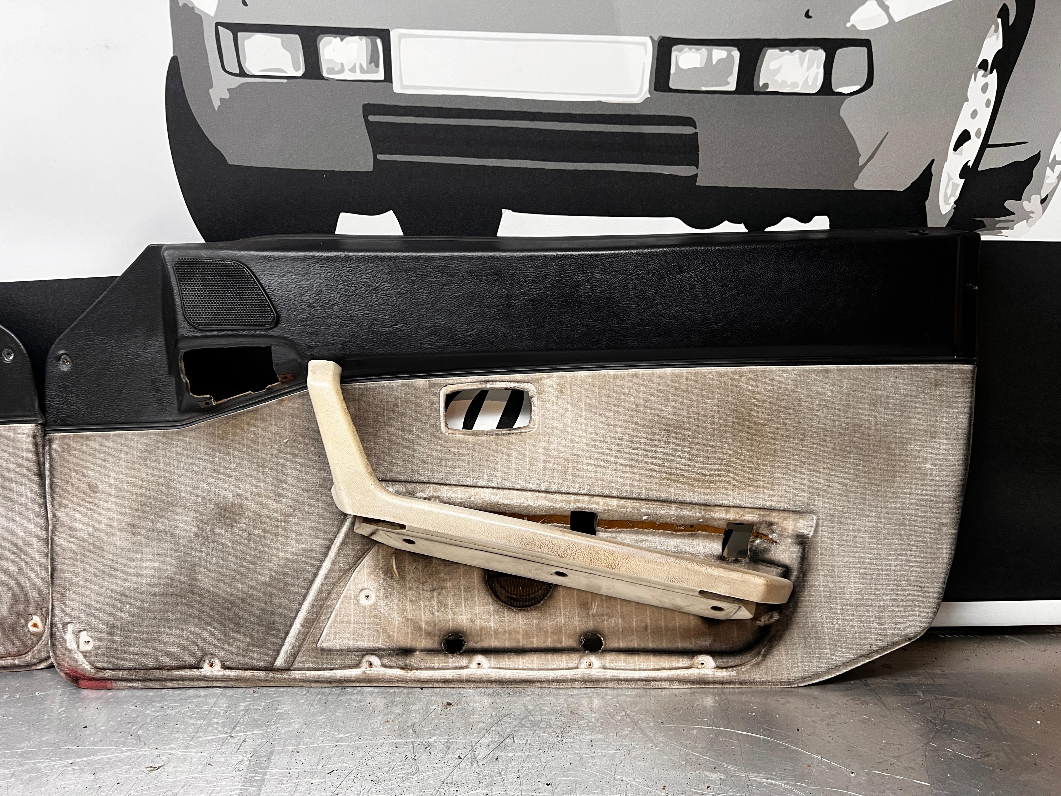 Pair Of Porsche 944 S2 black door cards 944555017 944555018 with sound package, spares or repair - Image 6