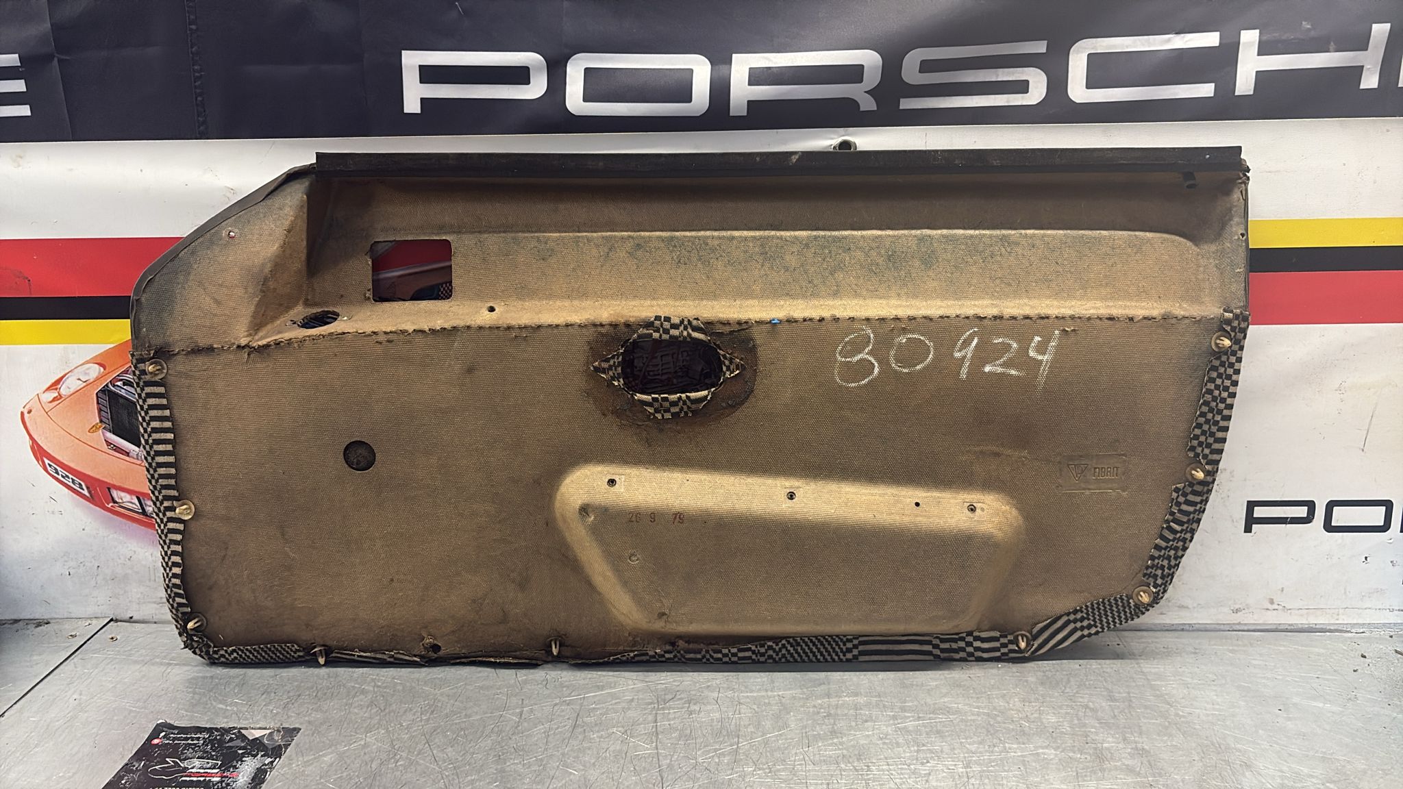Porsche 924 / 944 early left Used door card, black, LHD 477867011 - Image 10