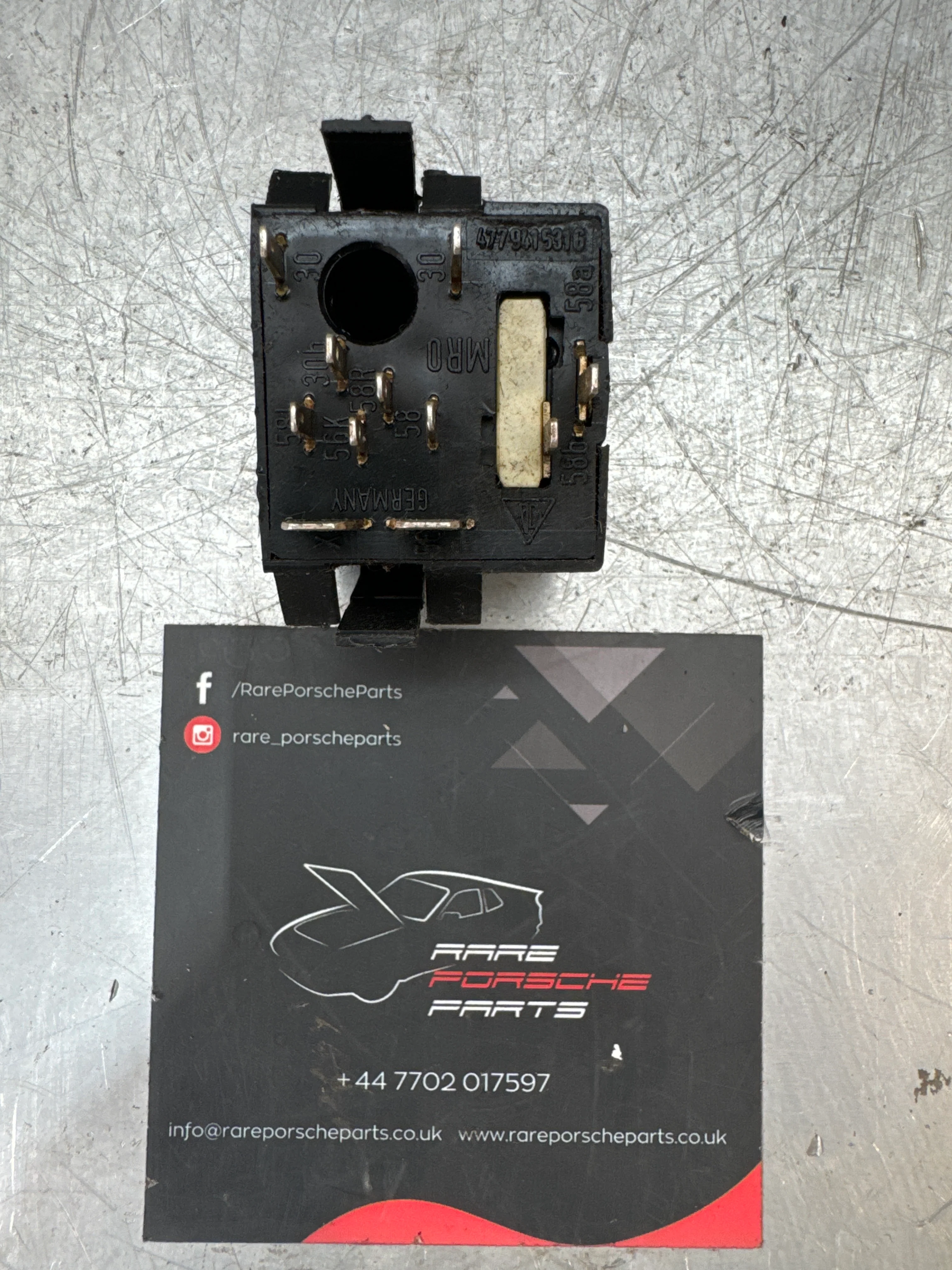 Porsche 924 headlight switch 477941531G Used - Image 2
