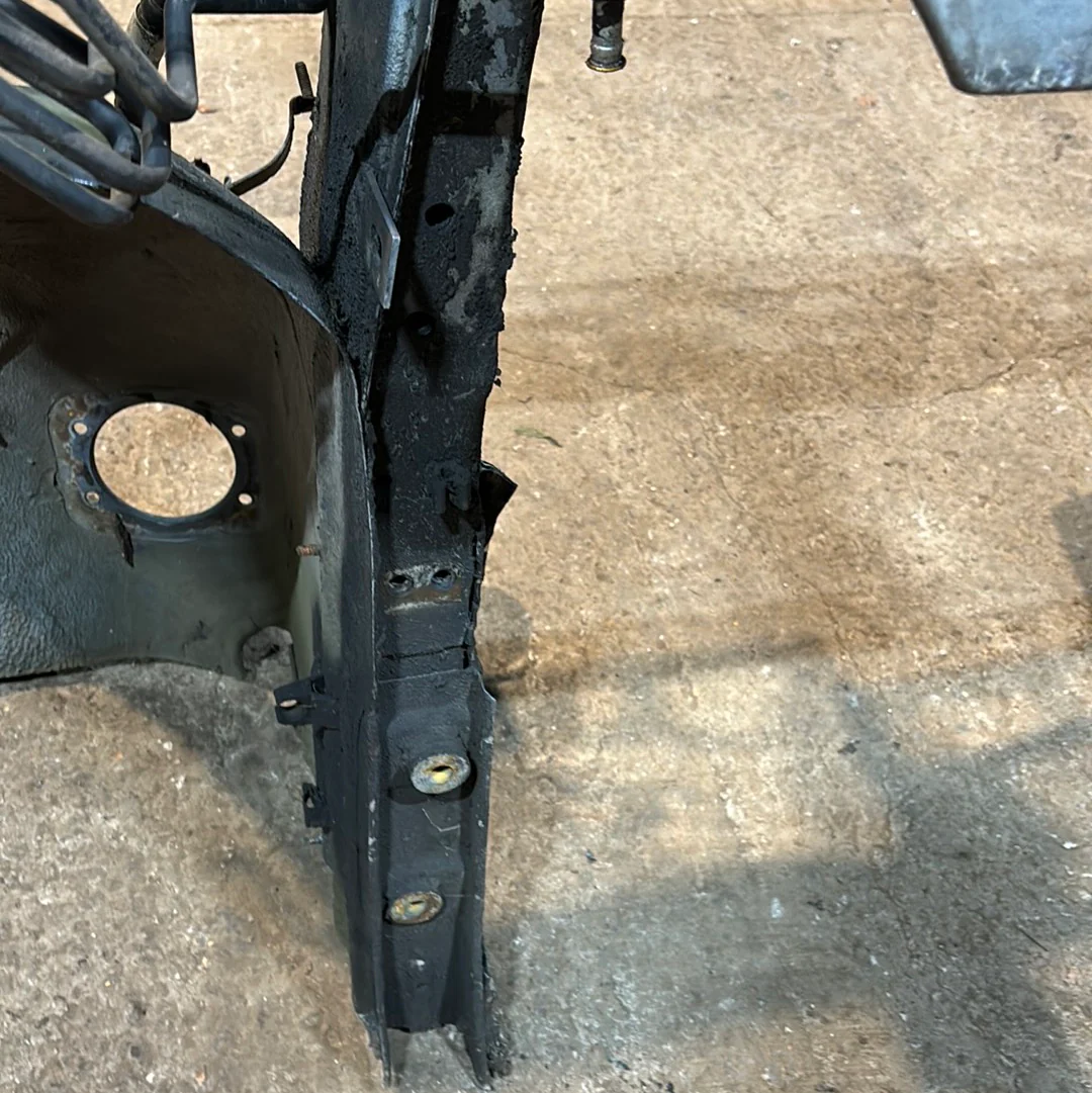 Porsche 944 Turbo / S / S2 Front end section cut - Image 19
