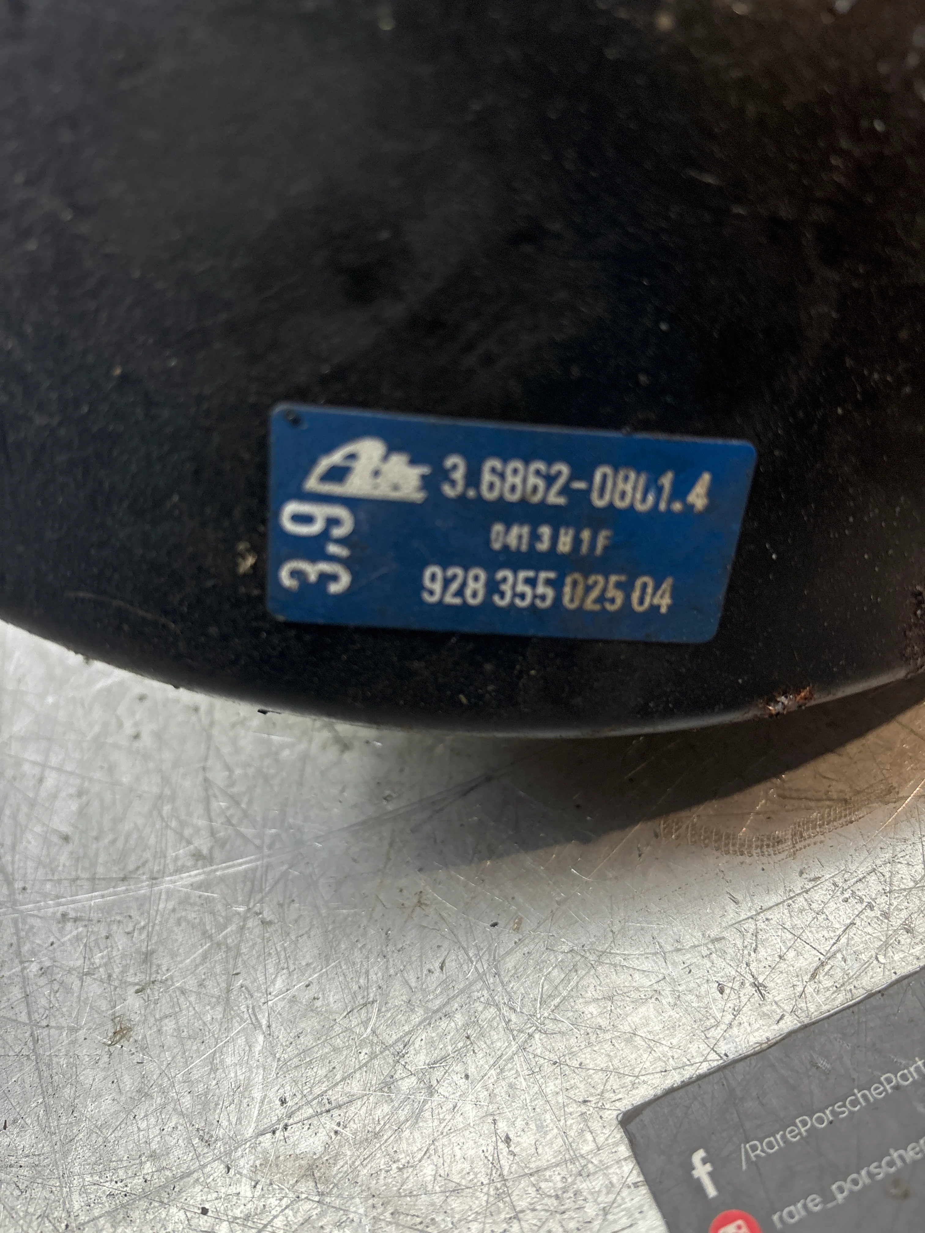 Porsche 928 brake booster, used 92835502504 - Image 2