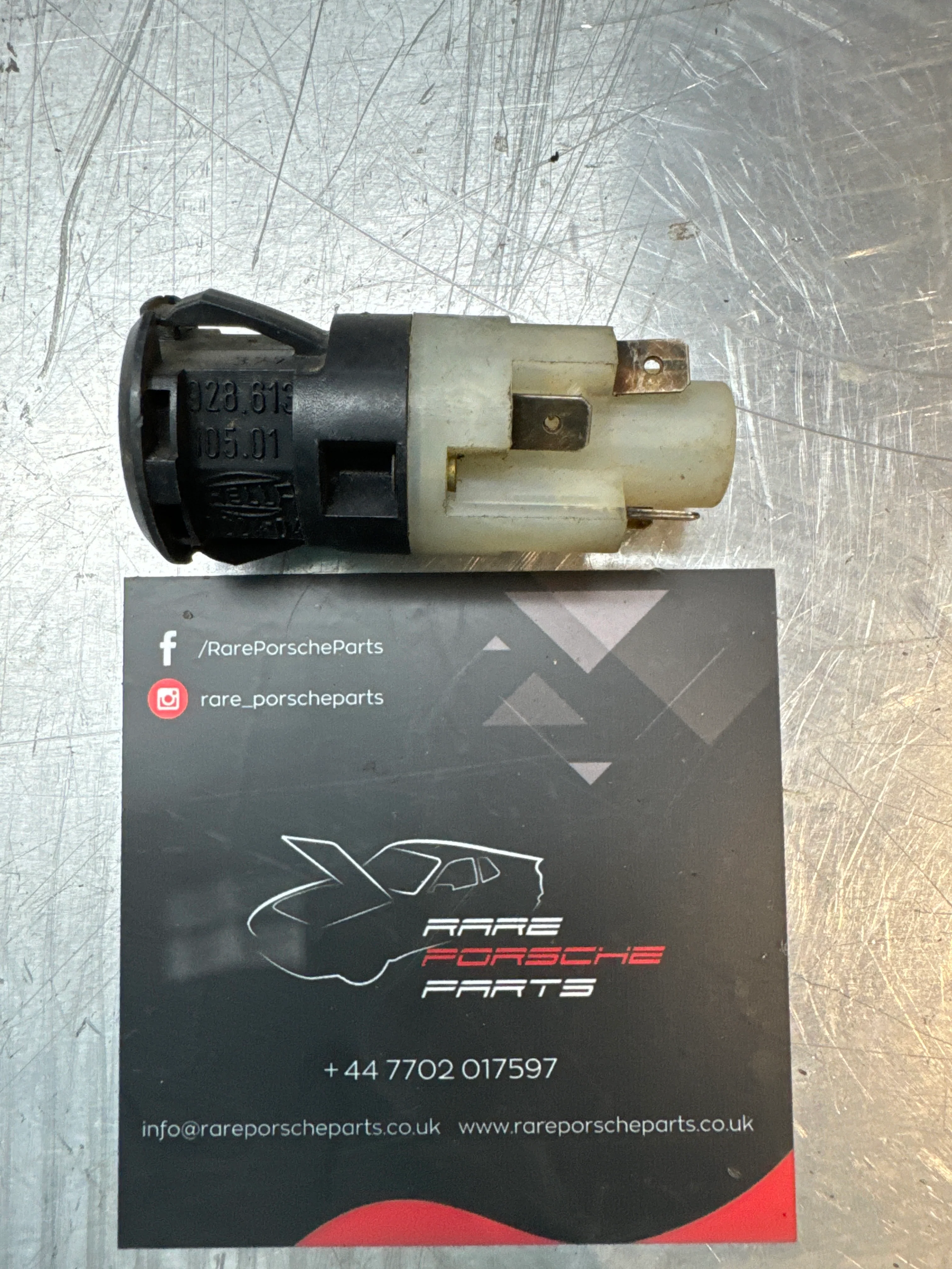 Porsche 928 Hazard Light Switch Without Knob 92861310501 Used - Image 2