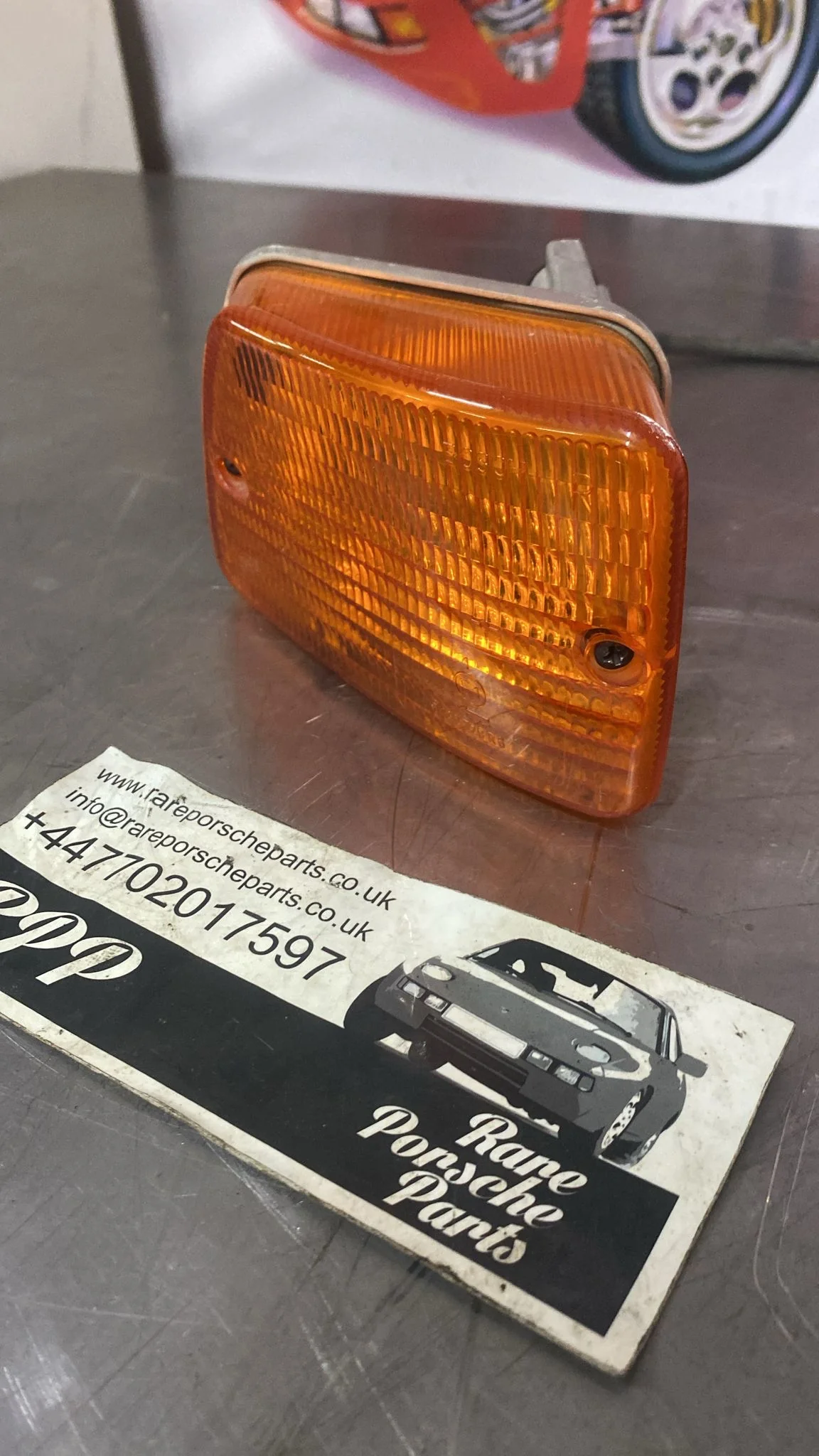Porsche 928 S4 GT GTS right indicator unit, 92863142222 used, study photos - Image 7
