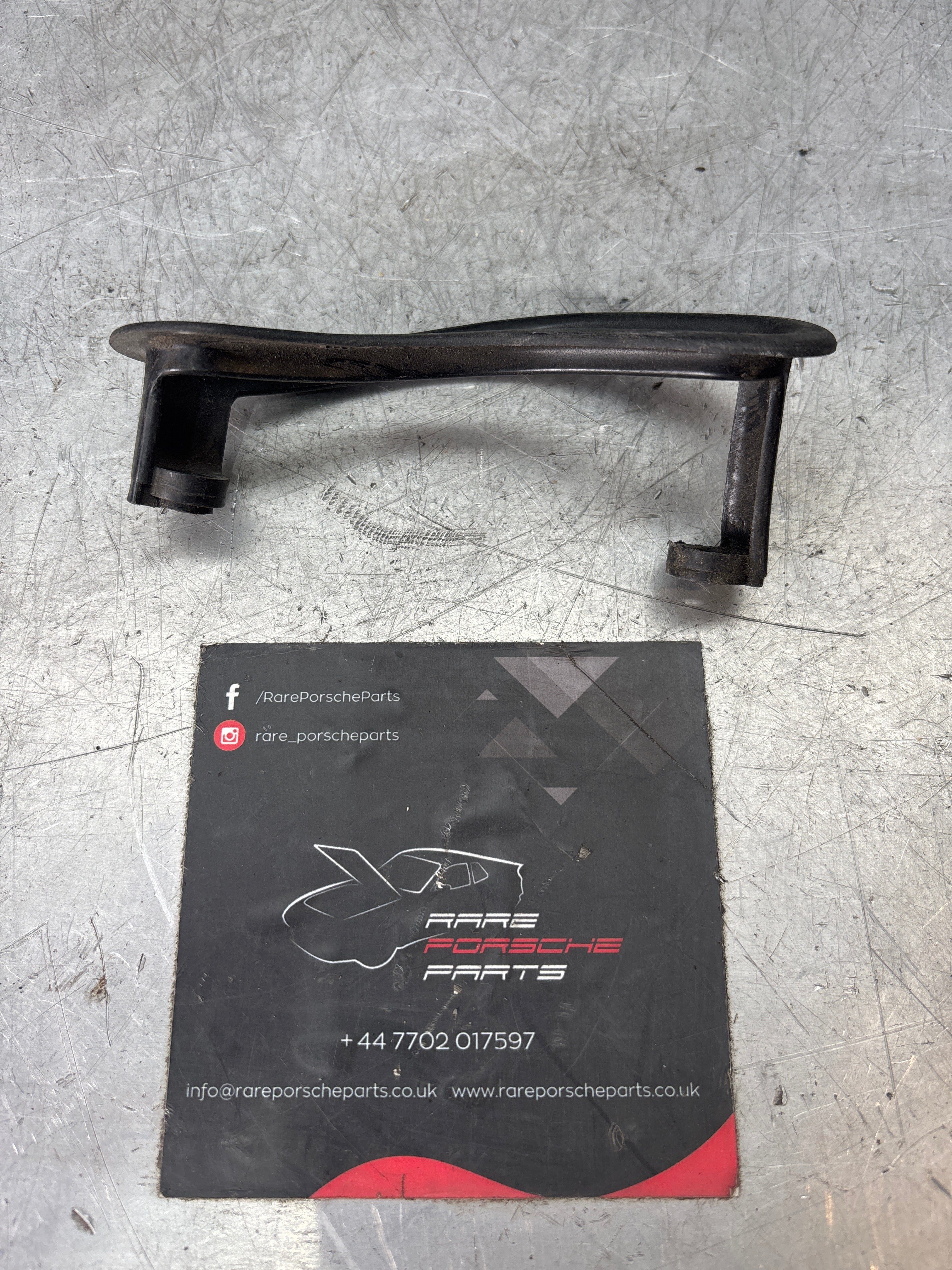 Porsche 928 seat belt grip handle left side, used 92855527503 - Image 2