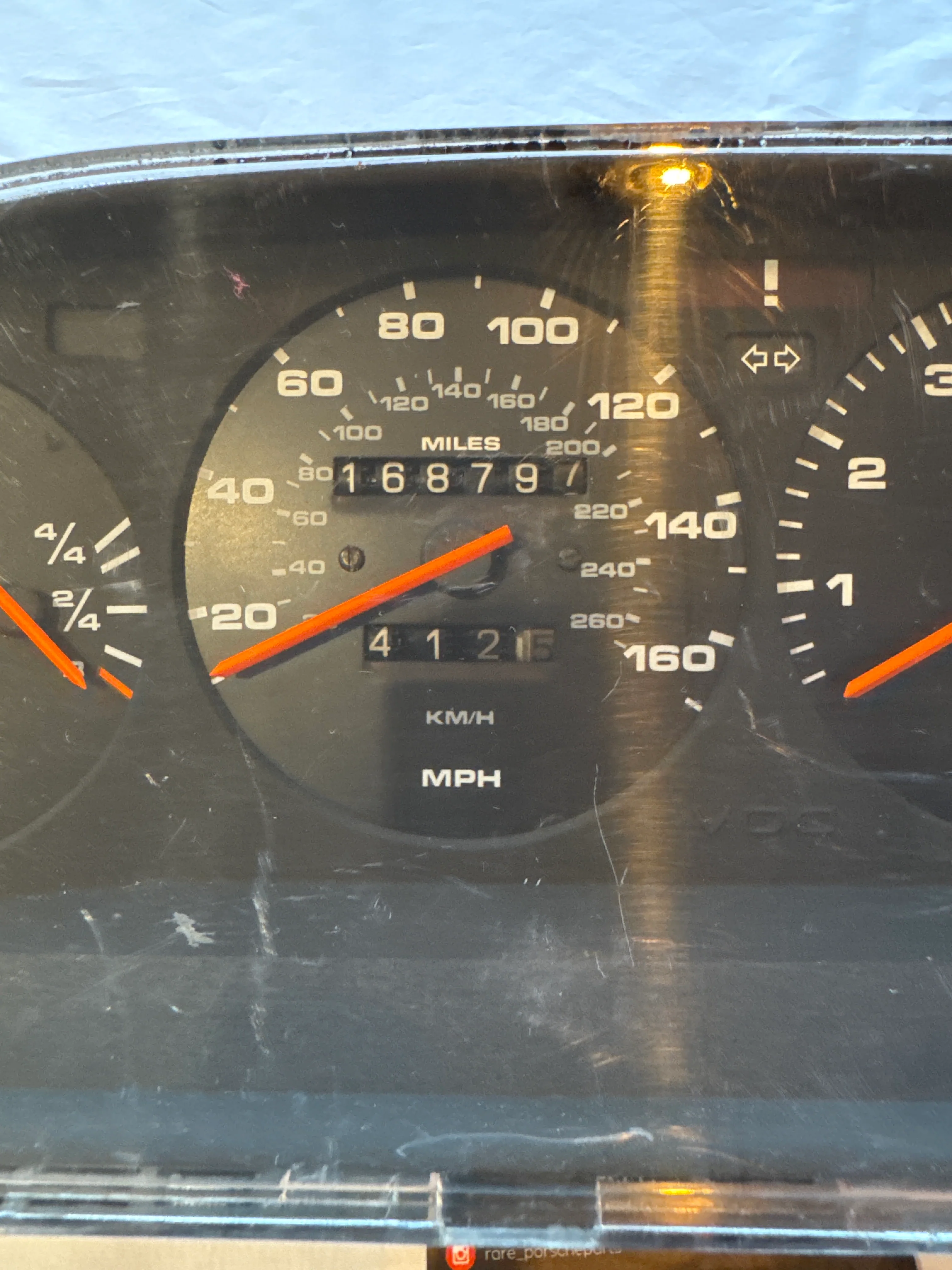 Porsche 944 dash clock binnacle pod speedometer, 94564131102 used 168797 miles, scratched screen - Image 2