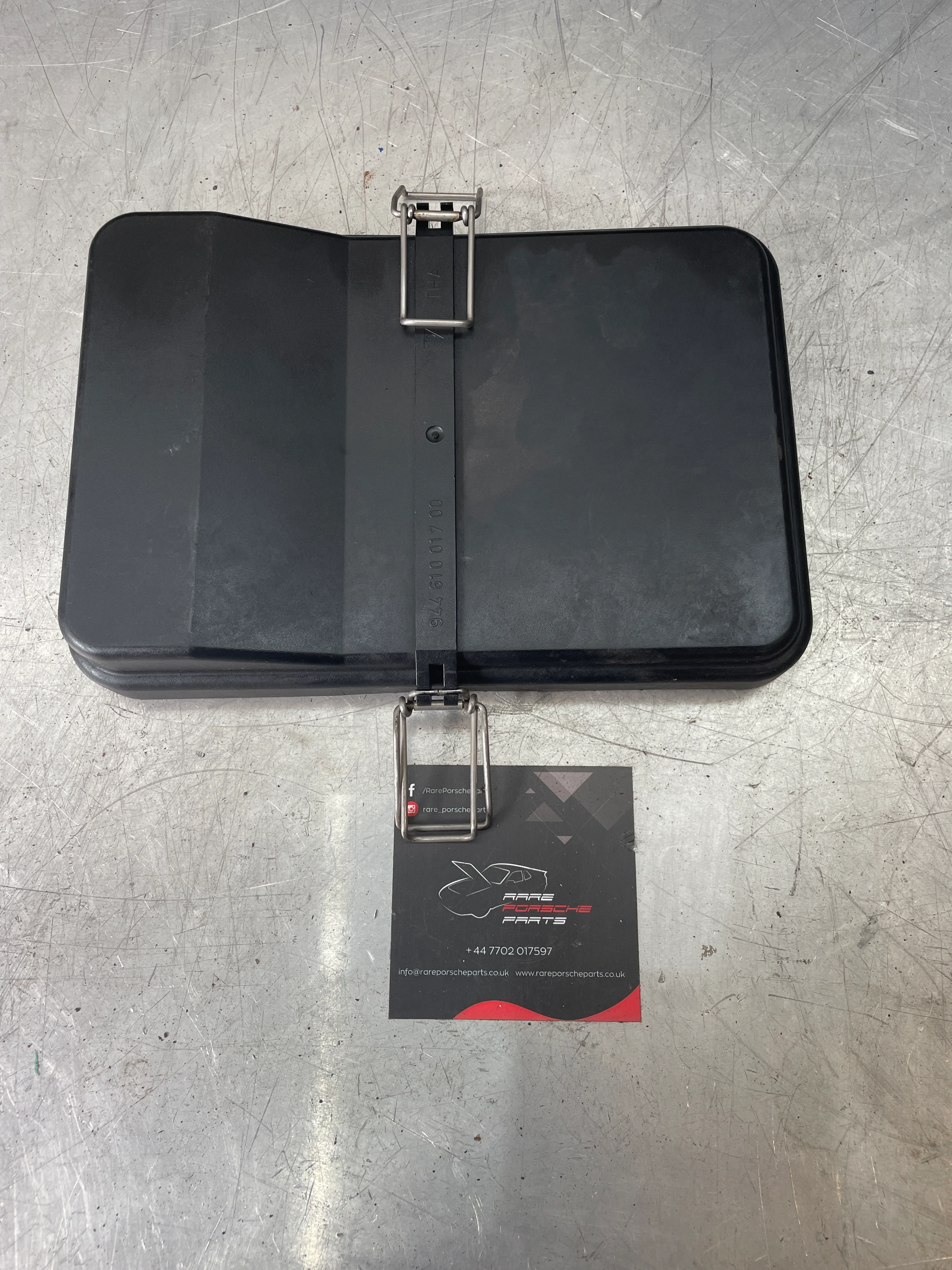 Porsche 944 Fuse box lid / Fuse board lid / cover 94461013700, 94461001700 - Image 3