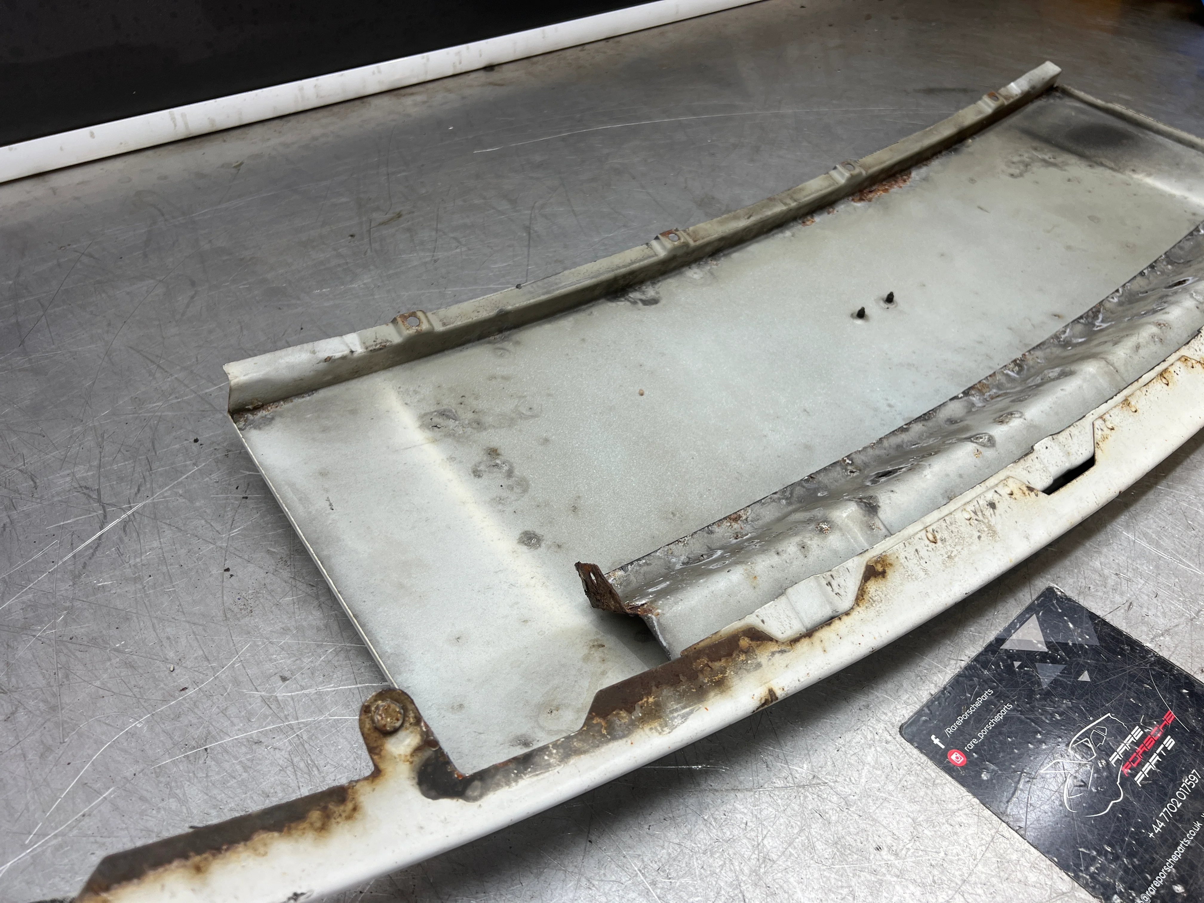 Porsche 944 S2 Turbo front badge panel used 95150303300 - Image 7