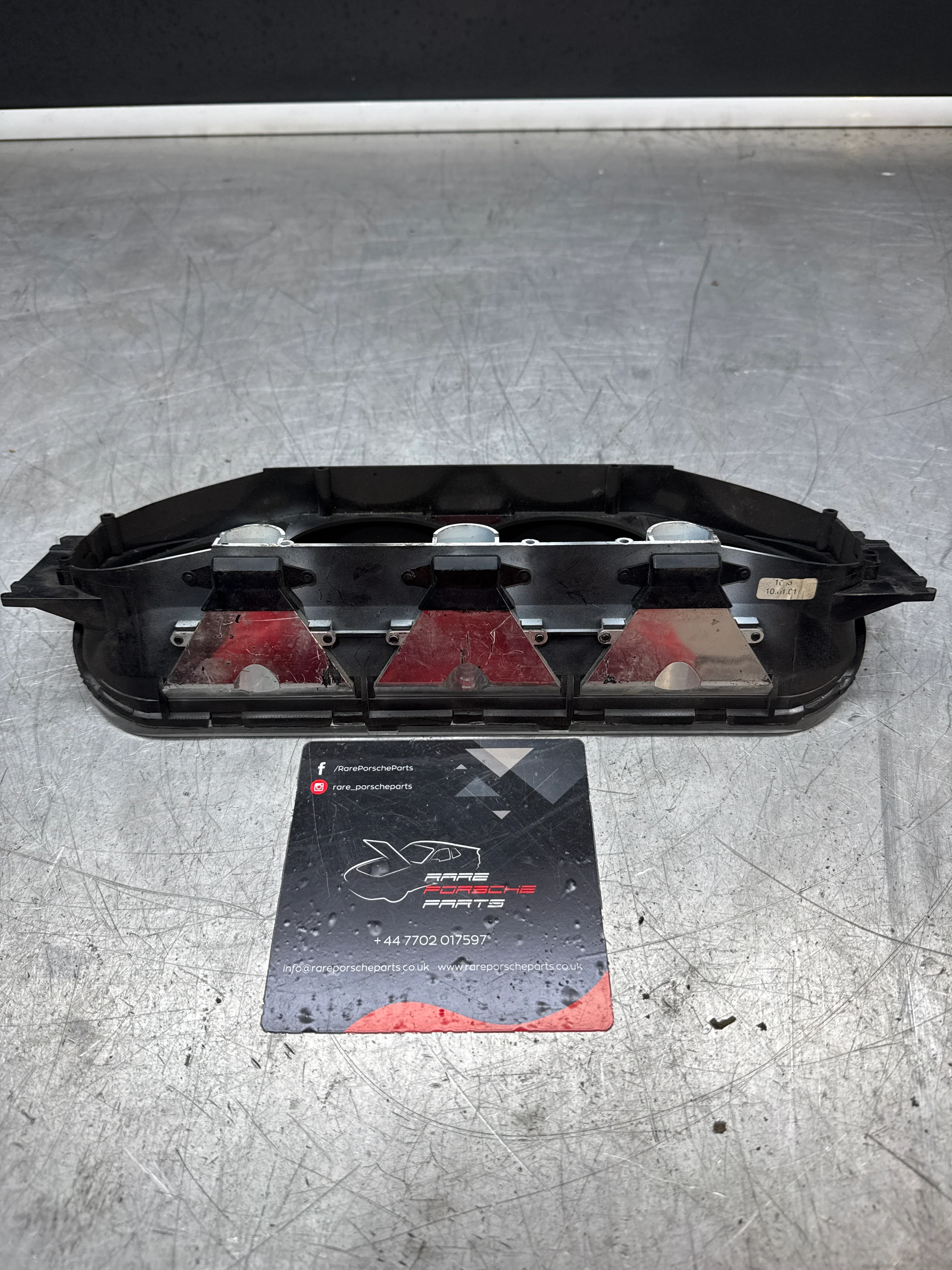 Porsche 945641311 speedo frame - Image 4