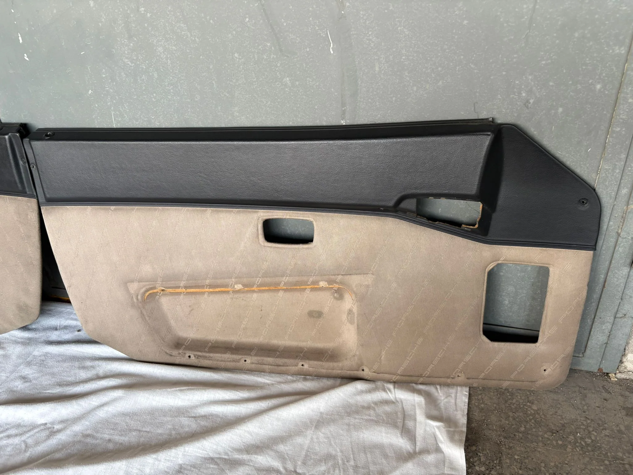 Pair Of Porsche 944 black/beige Porsche scripted fabric door cards 94455501701 94455501801 used, very nice condition. - Image 4