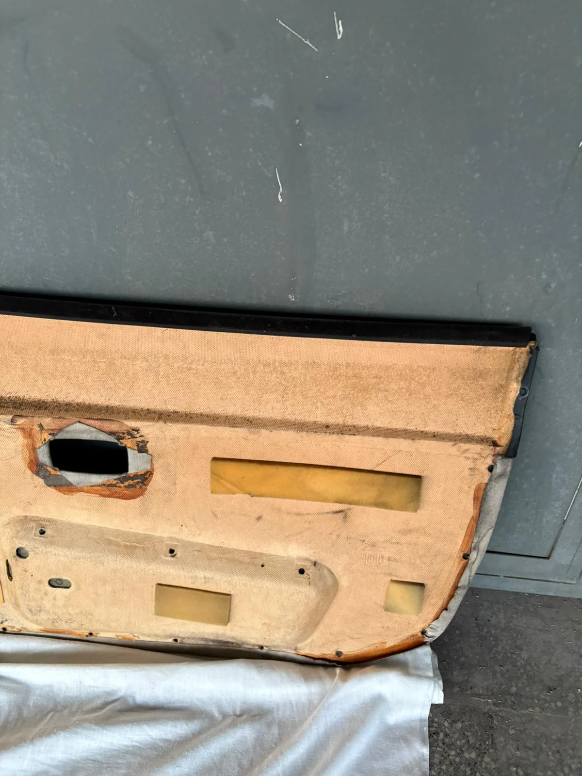 Pair Of Porsche 944 black/cream Porsche scripted fabric door cards 94455501701 / 94455501801 used, very nice condition. - Image 34