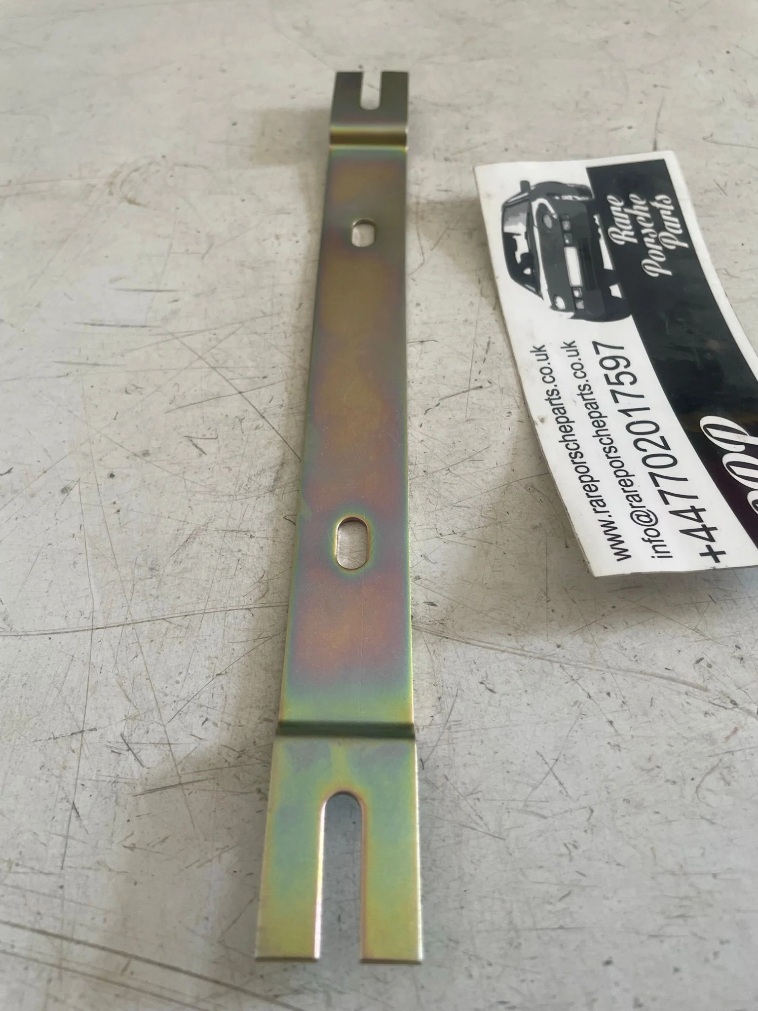 Porschd 924/944 number plate bracket, refurbished - Image 5