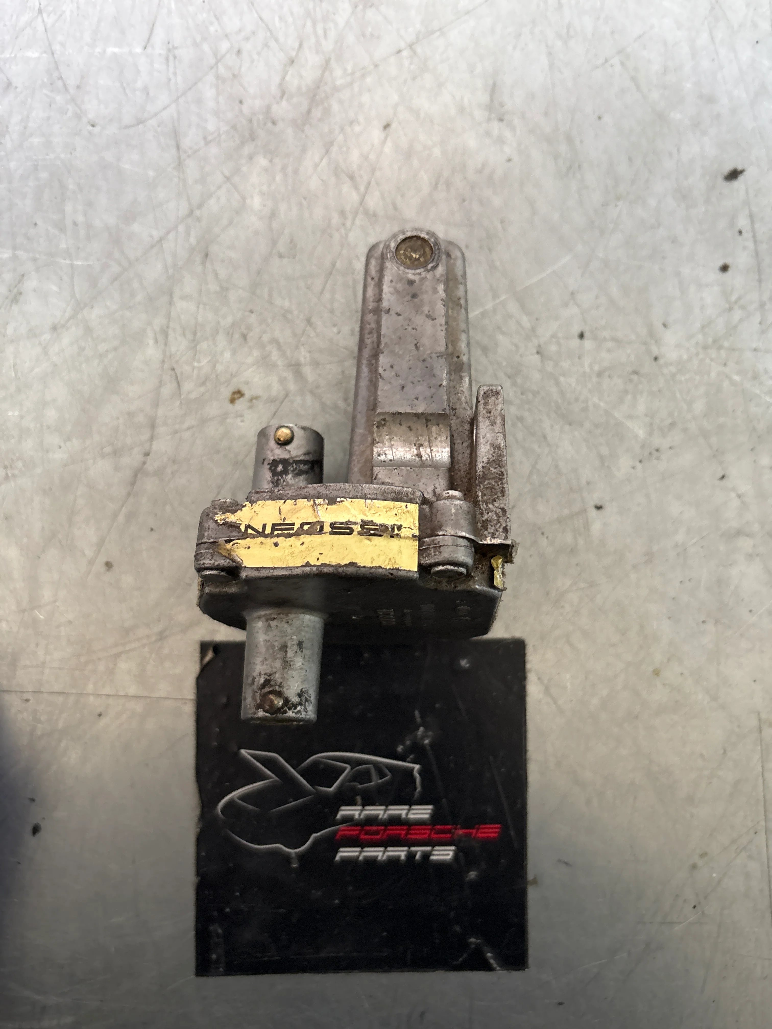Porsche 911 / 911 Turbo / 924 Turbo Auxiliary Air Valve, used 0280140220 - Image 4