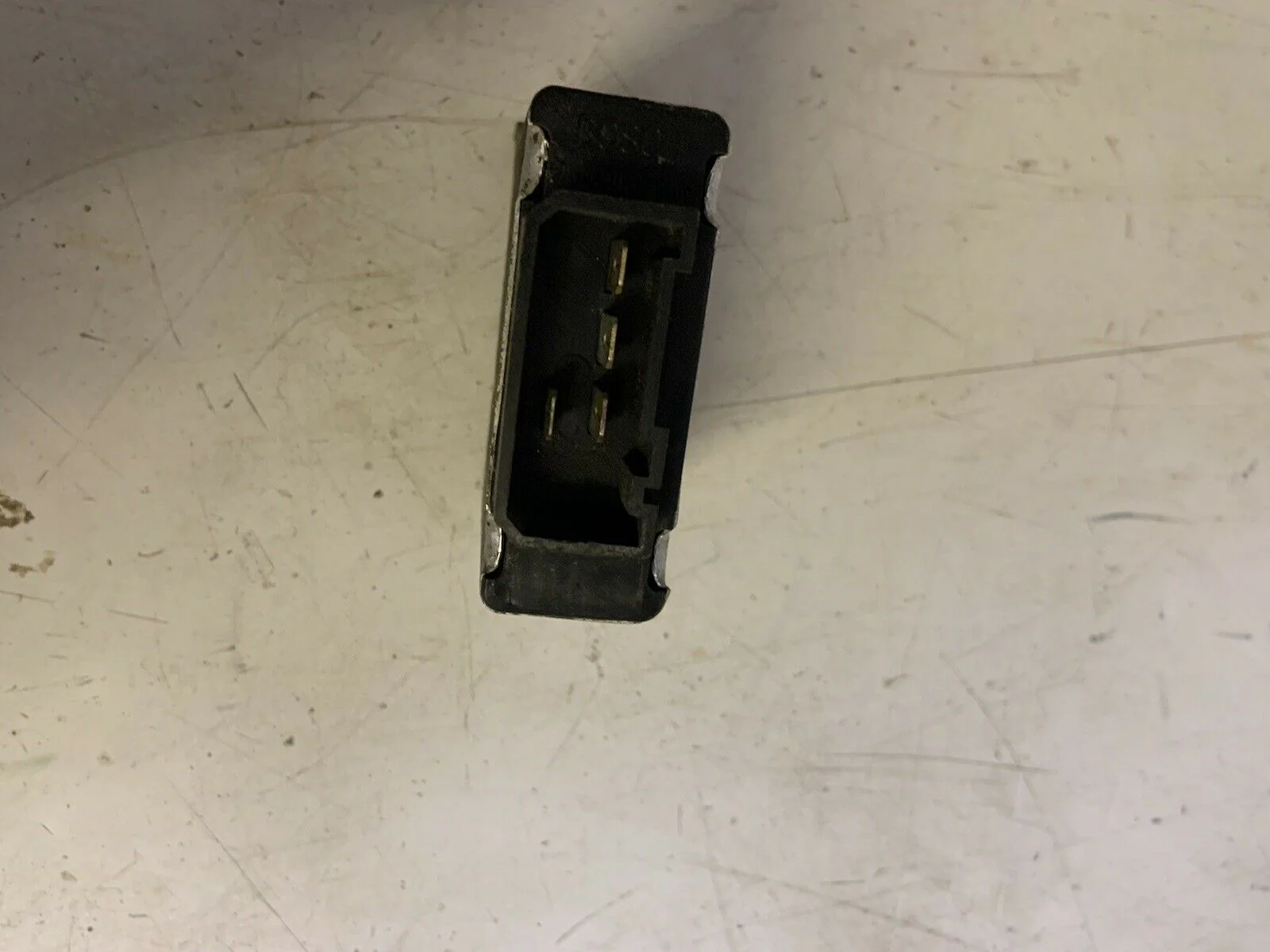 Porsche 911/912 Coil Relay Bosch 0336611004 ZK9709 - Image 3