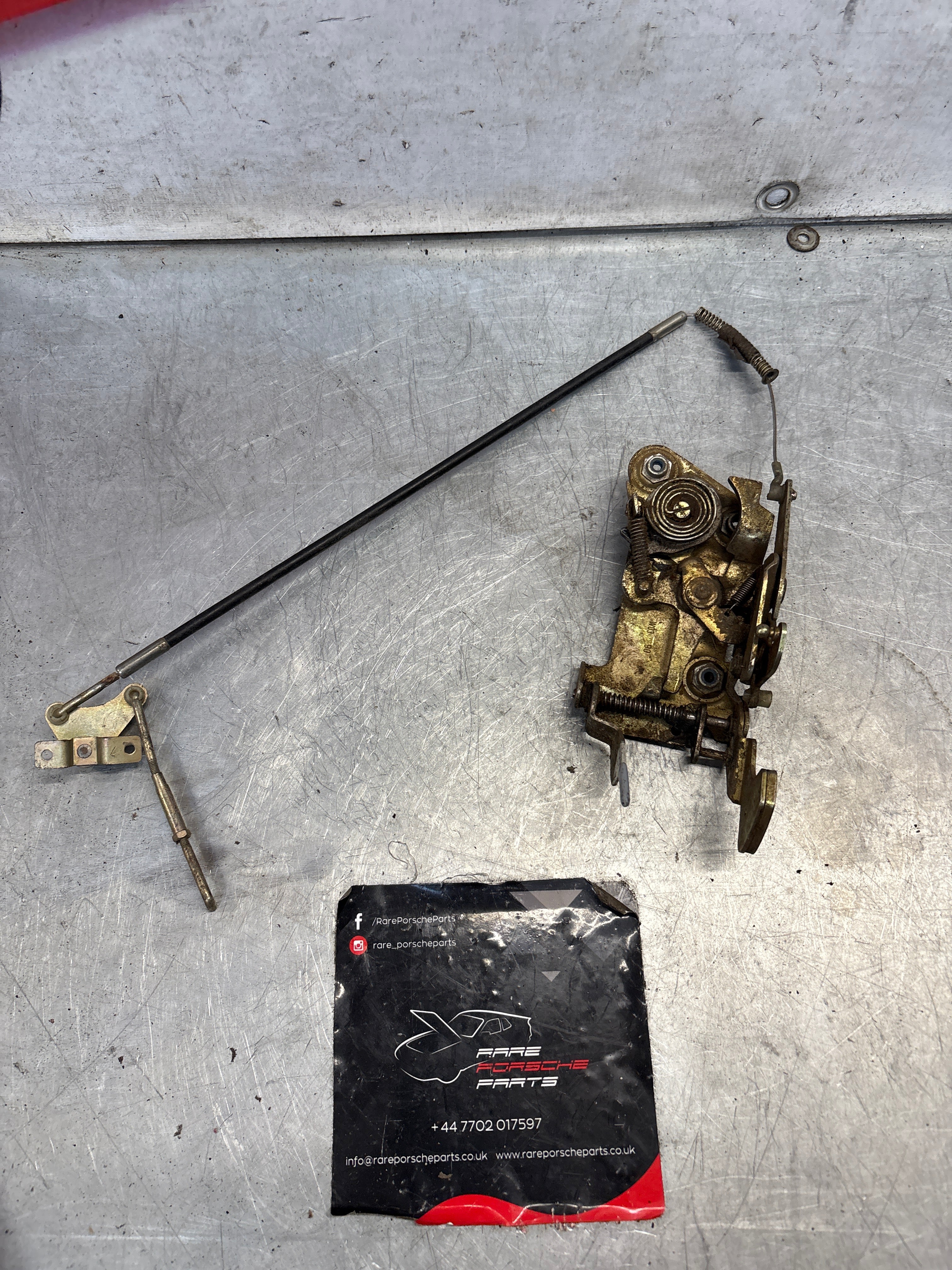 Porsche 911 / 912 Early Door Lock Left Side, used 90153105321 - Image 2