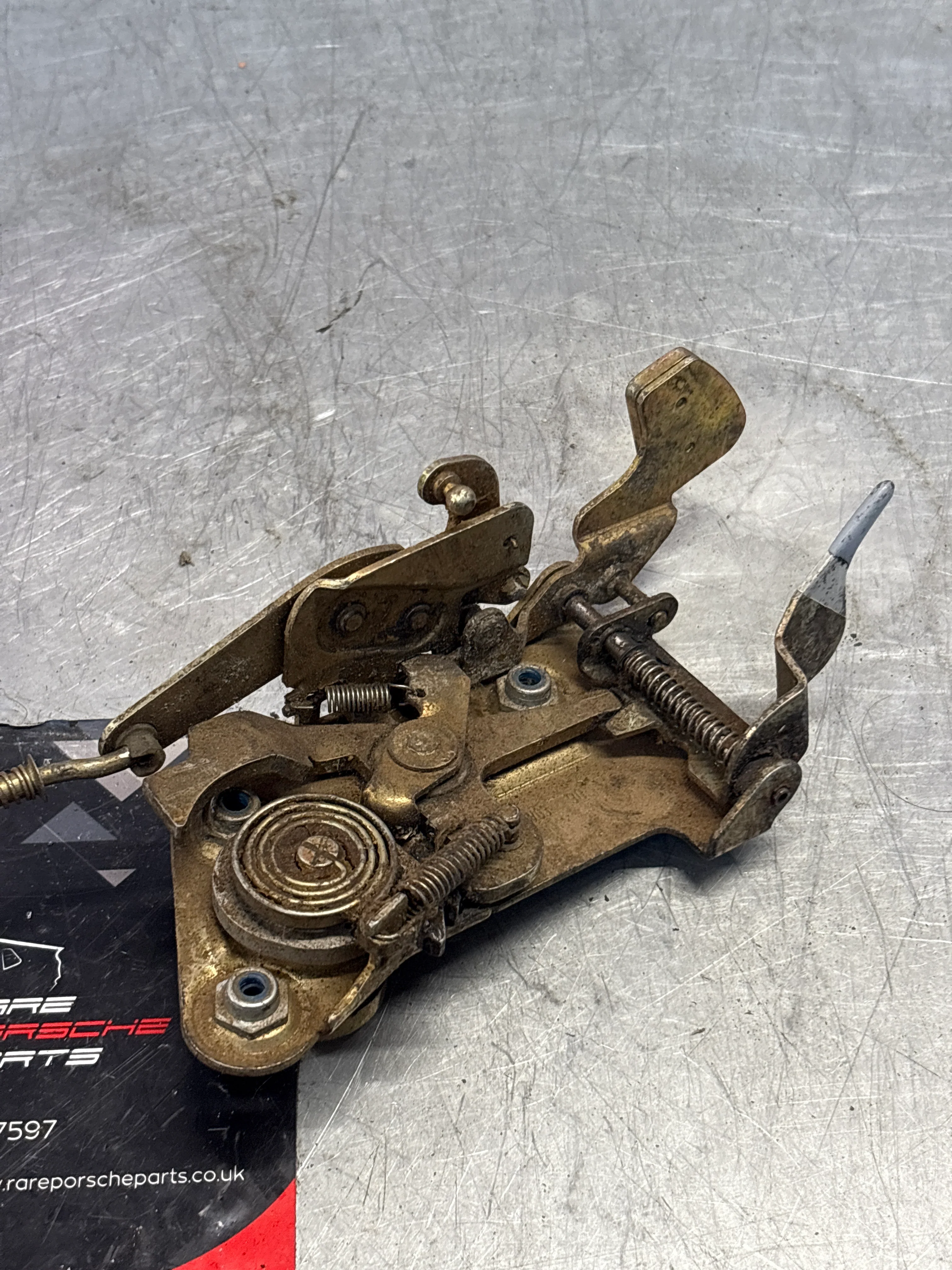 Porsche 911 / 912 Early Door Lock Left Side, used 90153105321 - Image 8