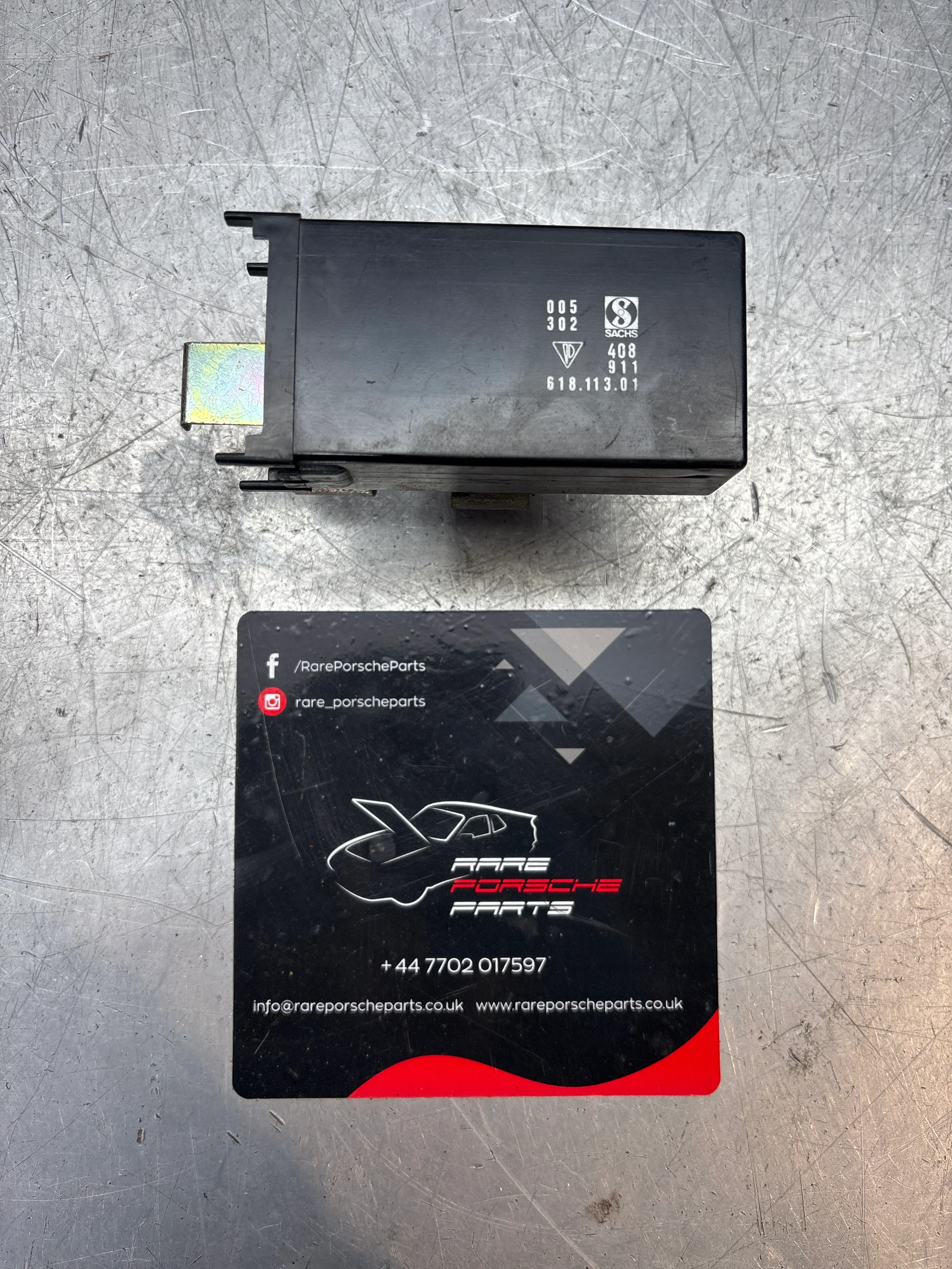 Porsche 911/928/944/964 Control Unit Central Locking System 91161811301, used