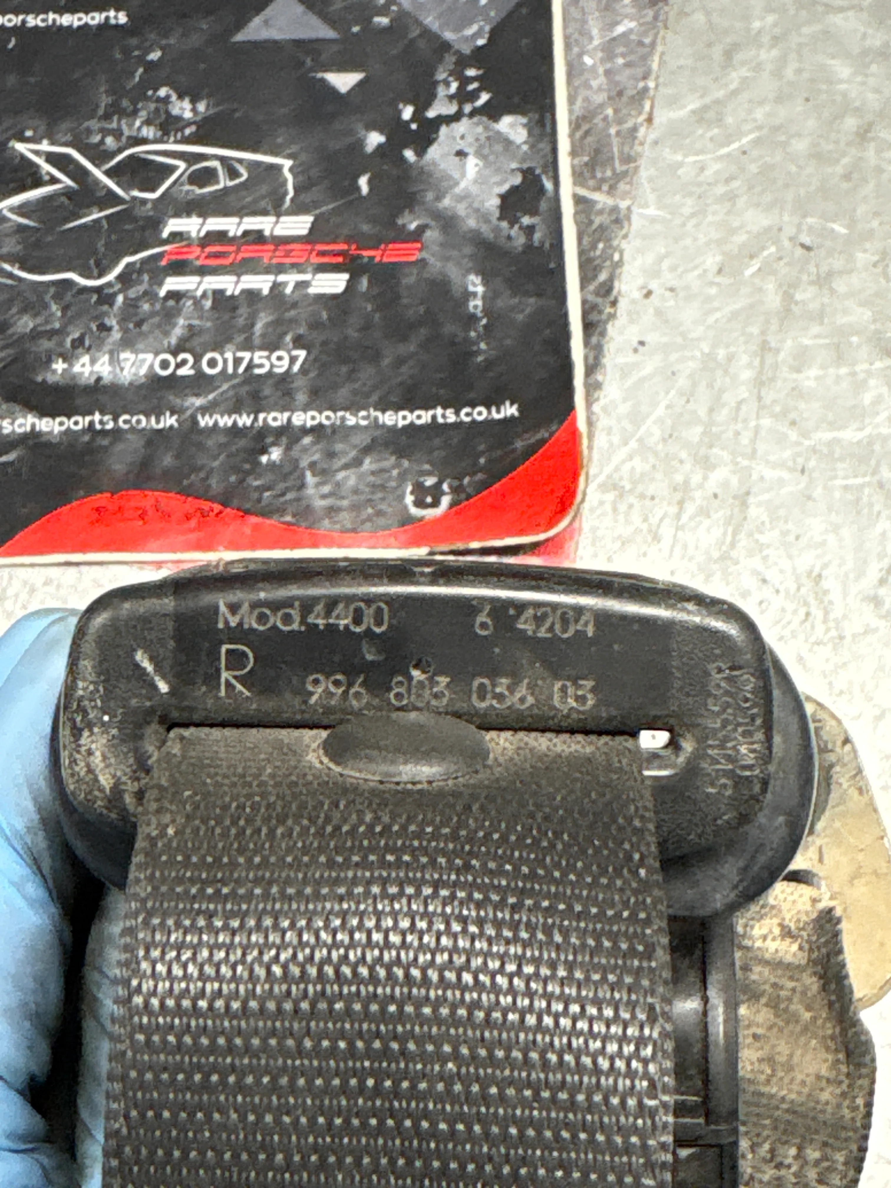Porsche 911 996 rear right seatbelt, used 99680303603 - Image 6