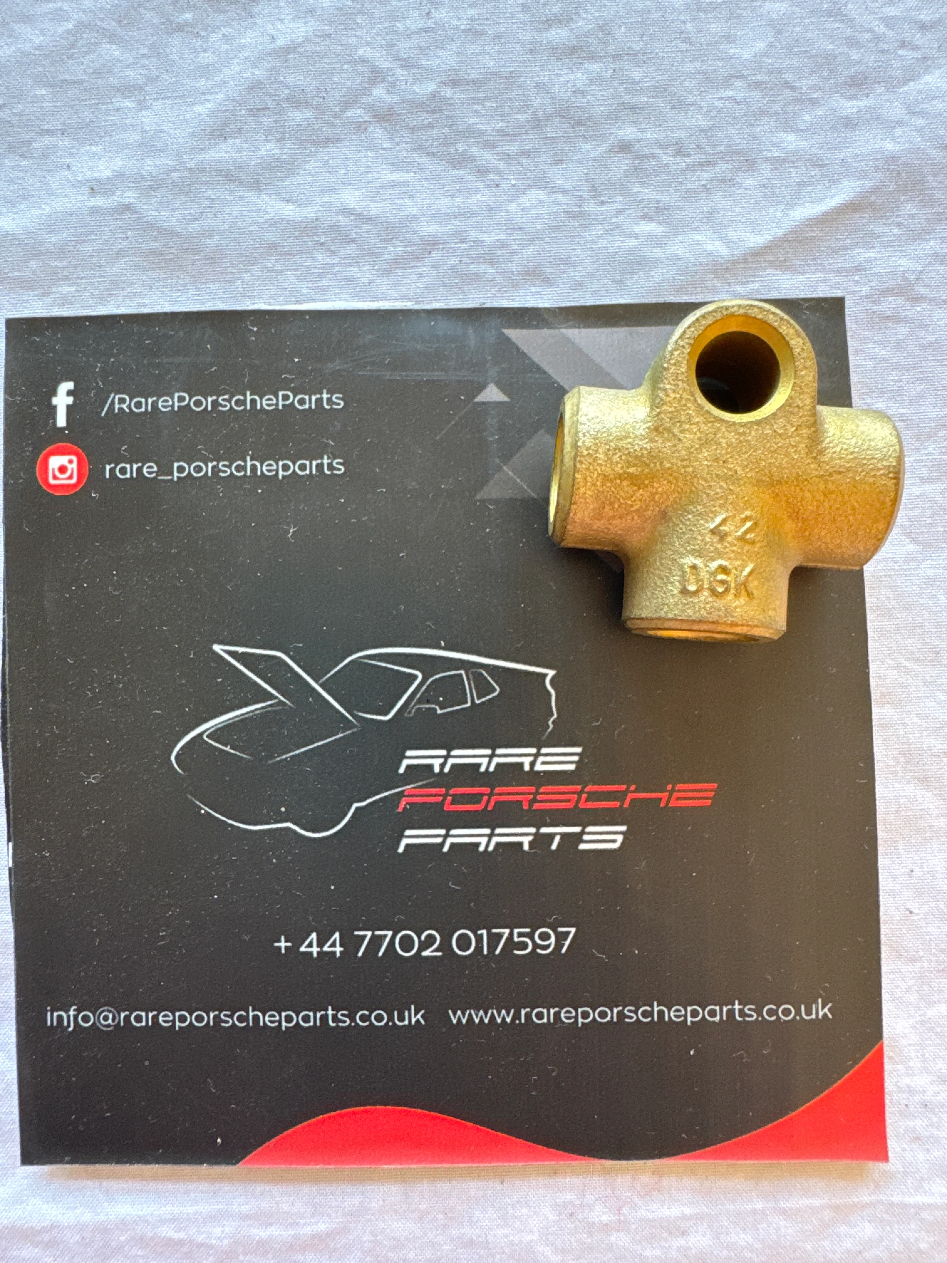 Porsche 911 distributor t pipe 91435566700 NOS - Image 2