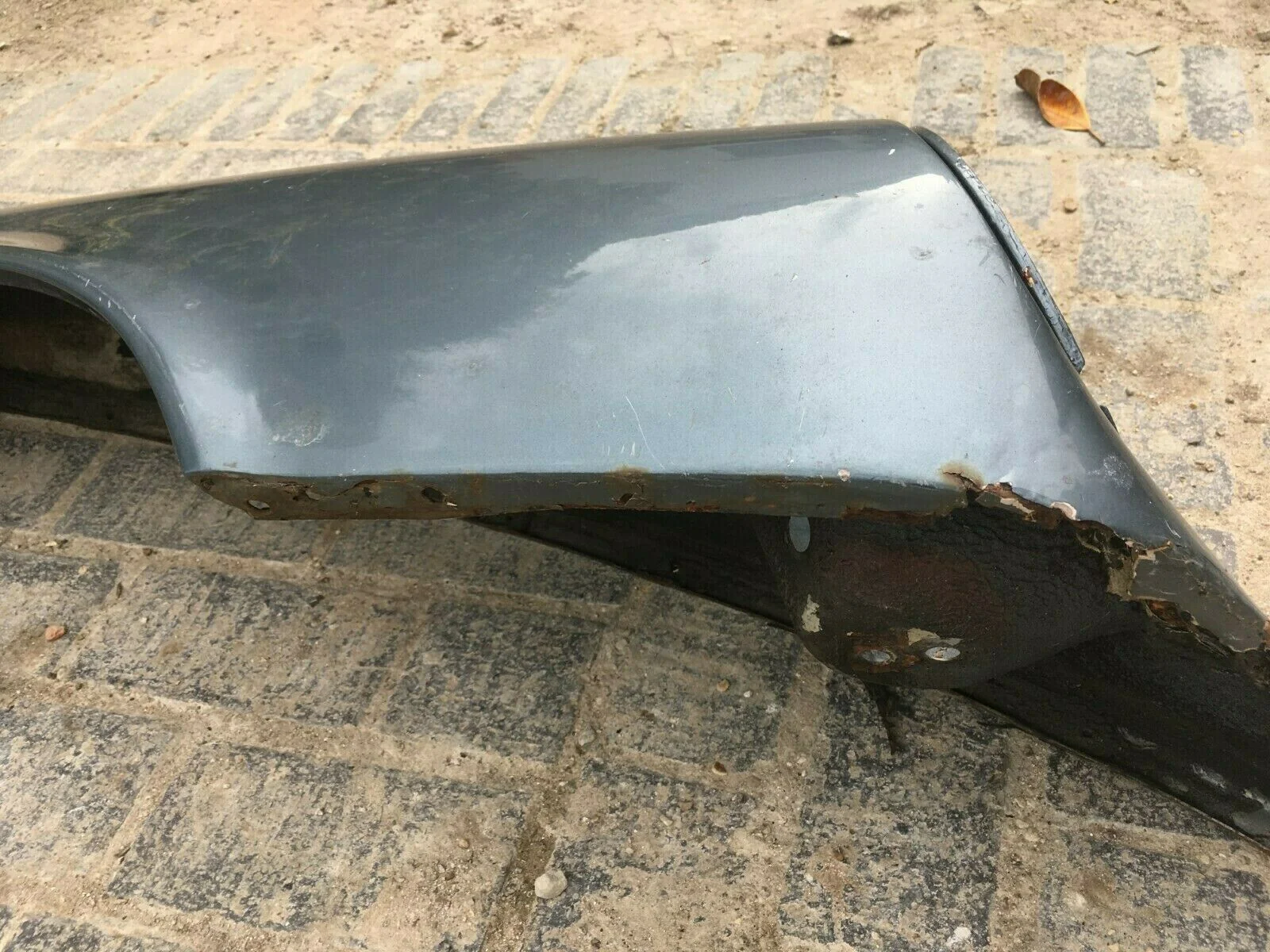 Porsche 911 G Model, 930 Right Wing, needs repair - Image 8