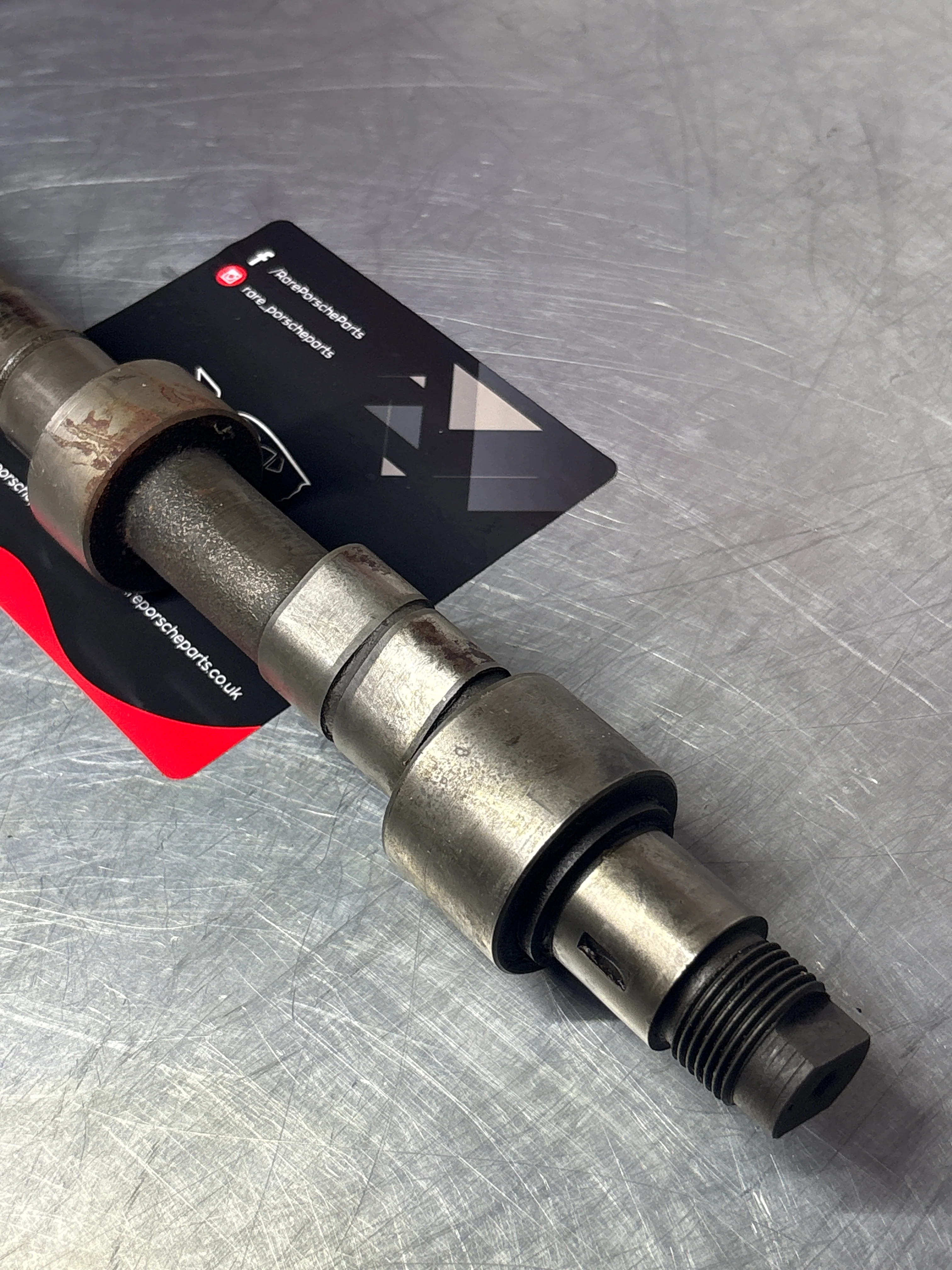 Porsche 911 T 2.0-2.2-2.4 Right camshaft, used 9011051340R - Image 3