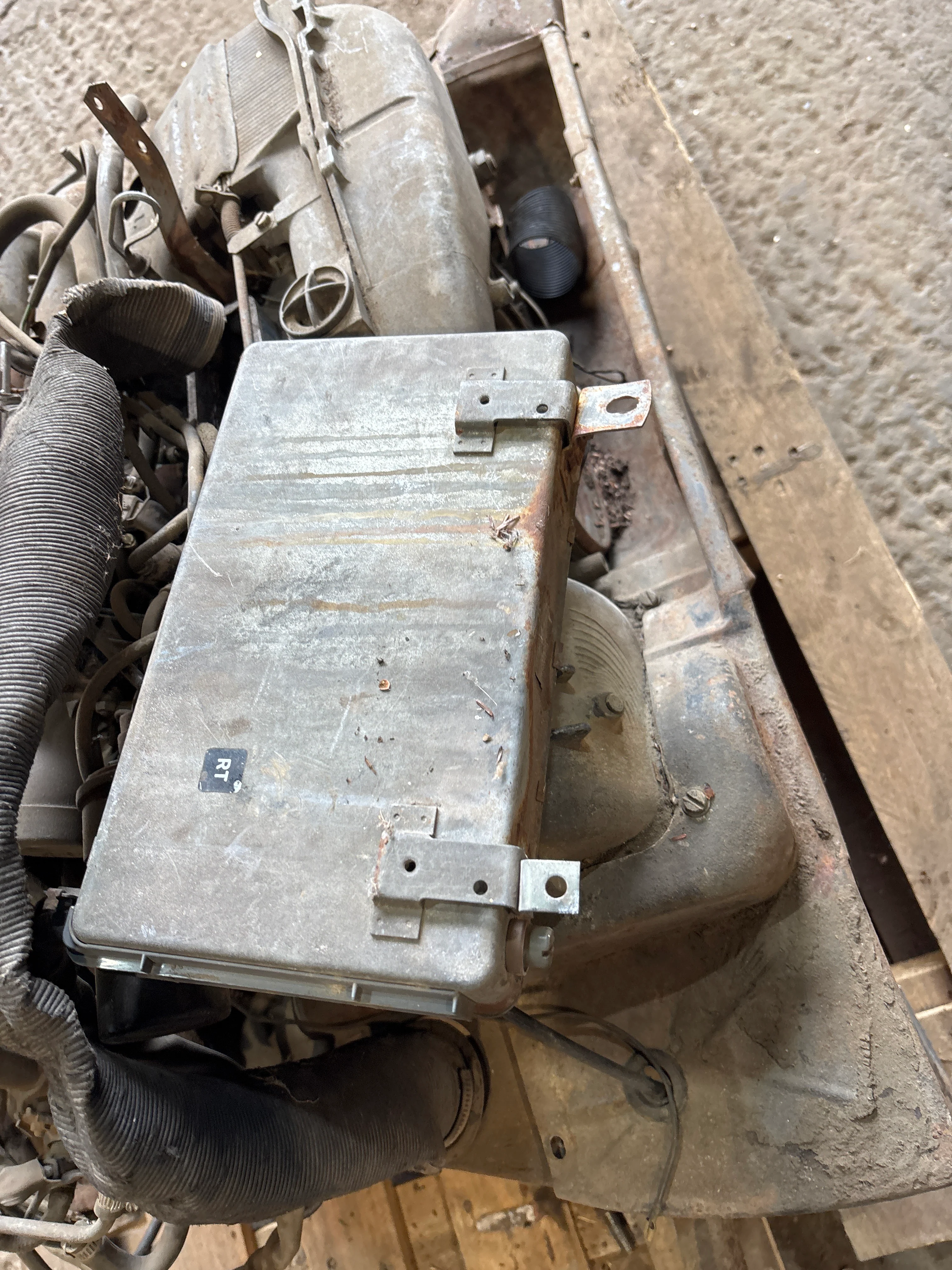 Porsche 914 1.7 complete Engine, seized, spares or repair - Image 4