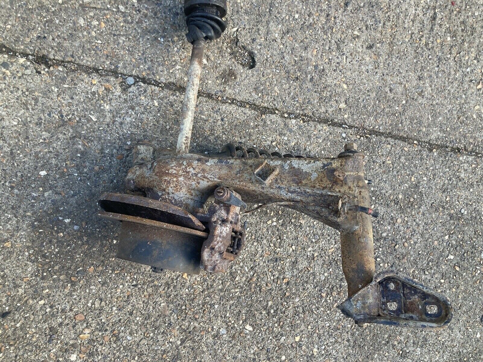 Porsche 914 Rear Left Suspension, Hub, Trailing Arm - Image 7