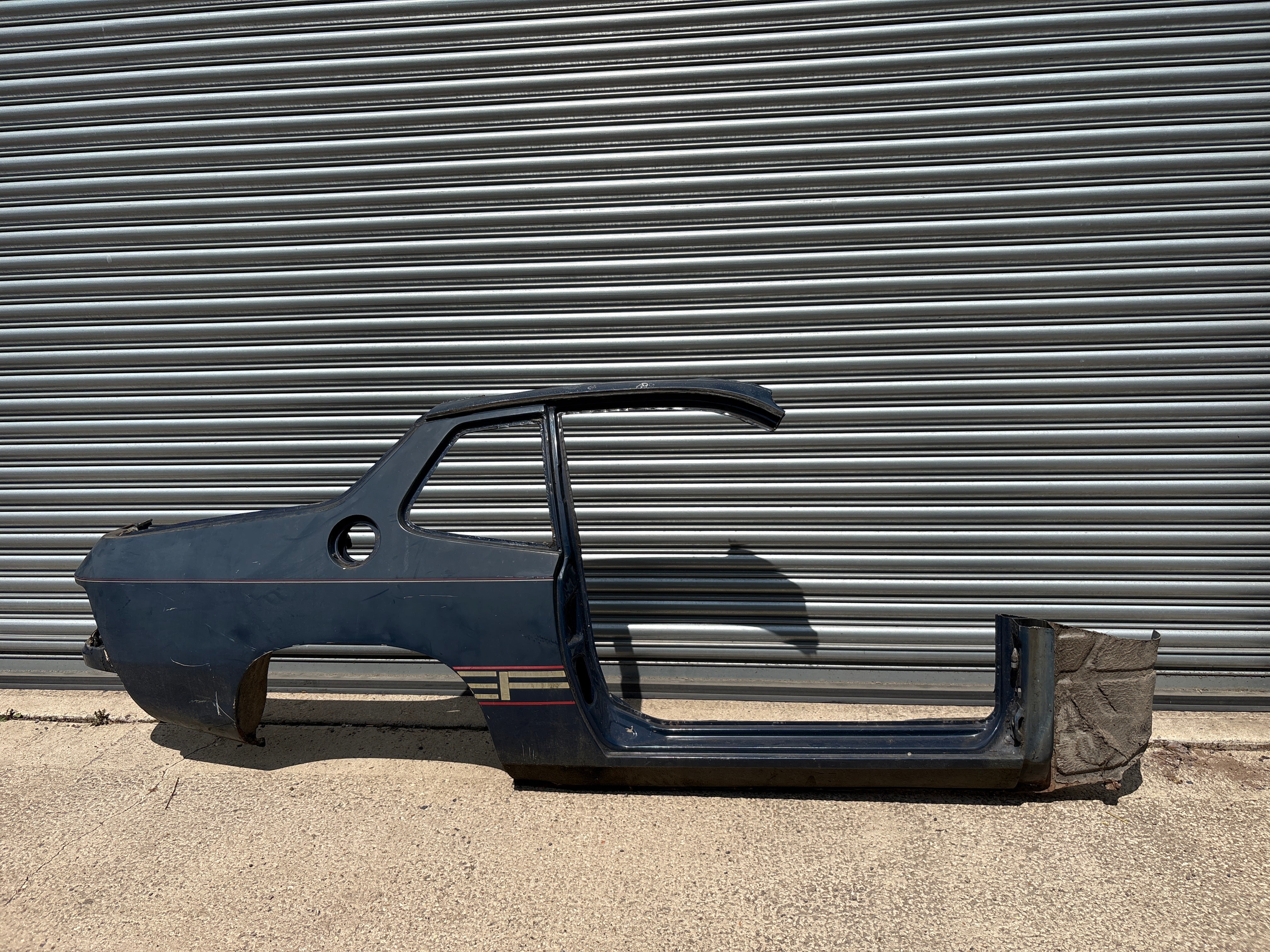 Porsche 924 right side cut, rear fender with sill - Image 2