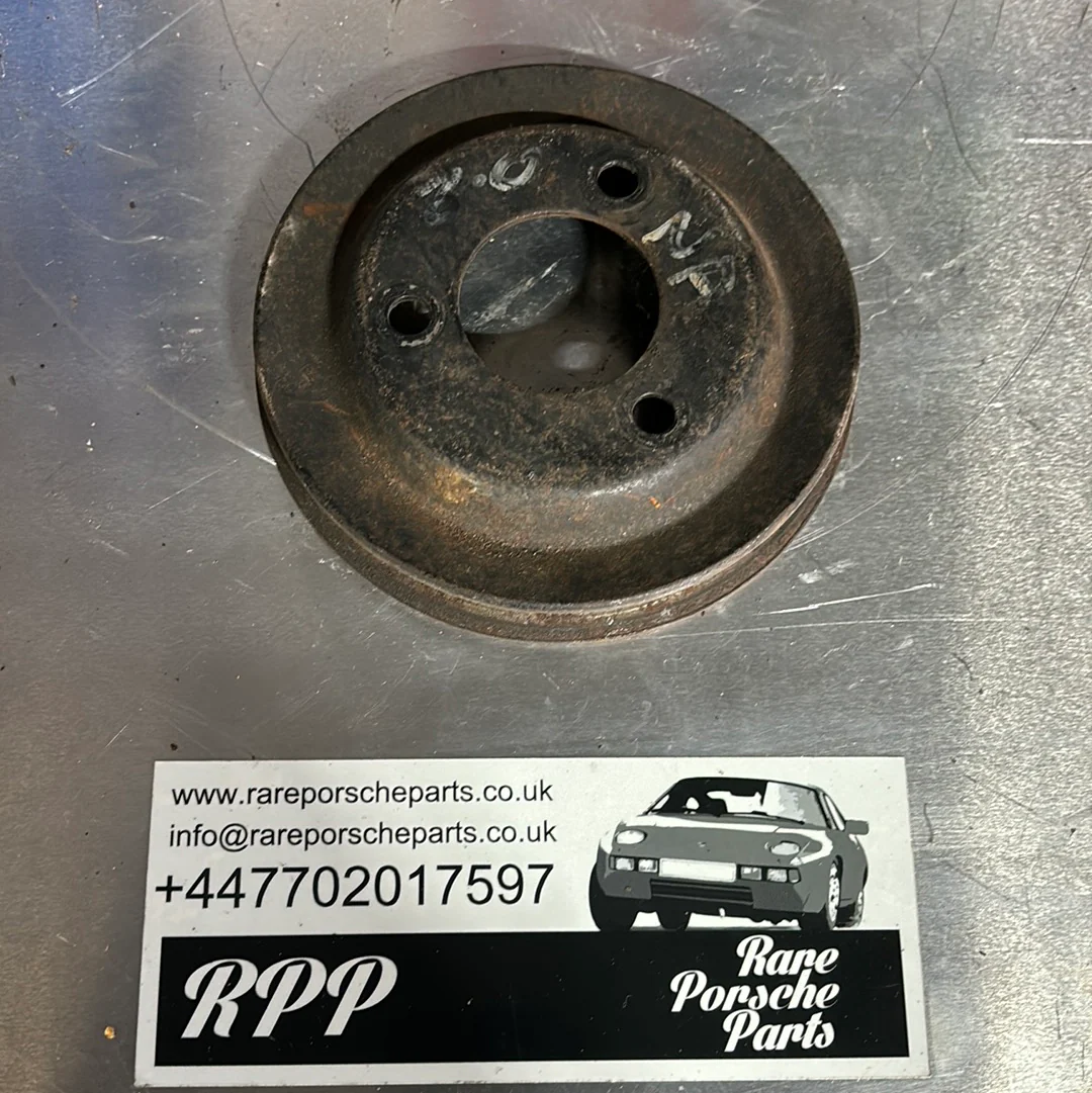 Porsche 924 2.0 (1975-1985) Water Pump Pulley 059121031 used - Image 2