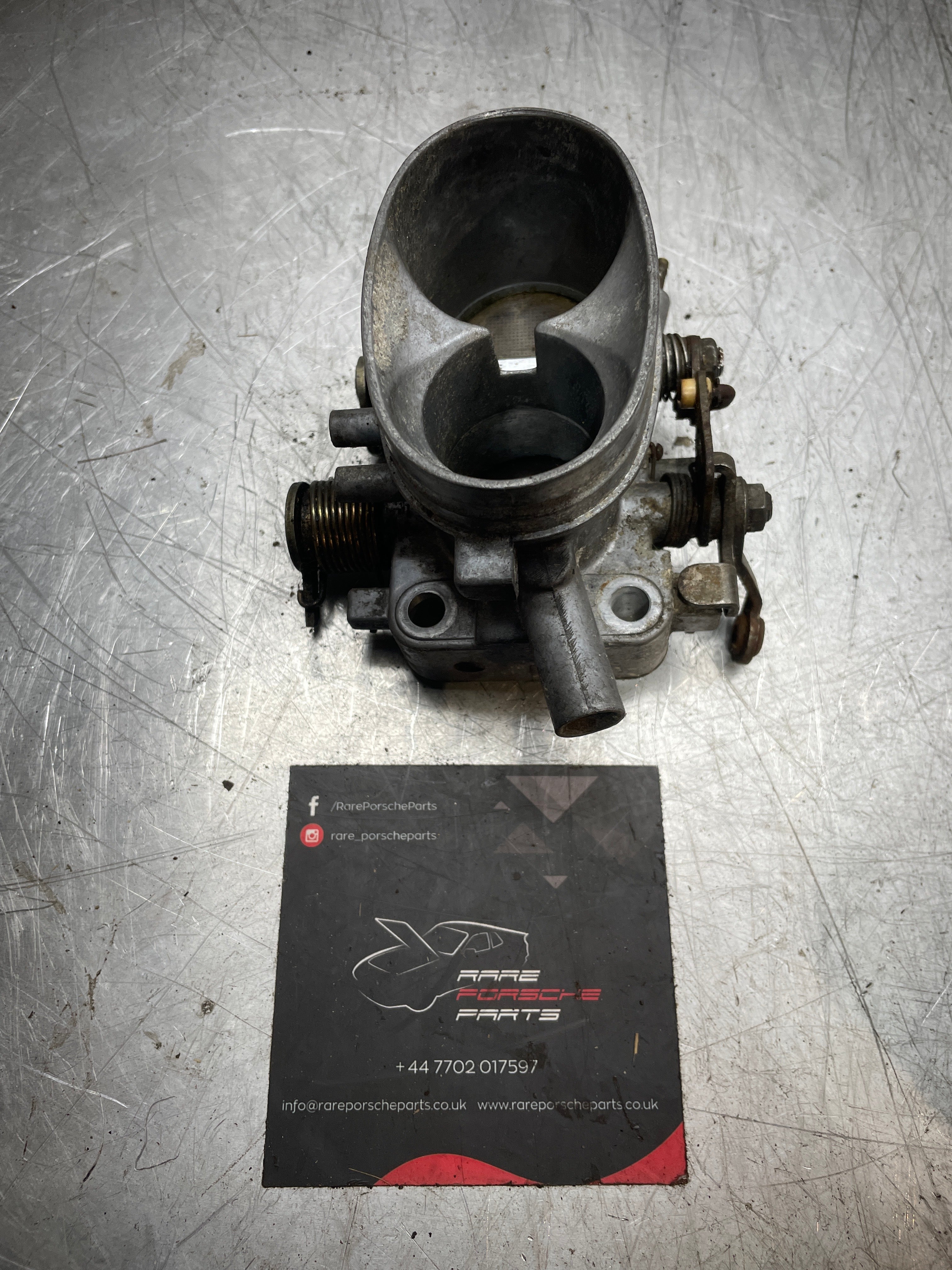 Porsche 924 2.0 Turbo throttle body 93111006105, used - Image 4