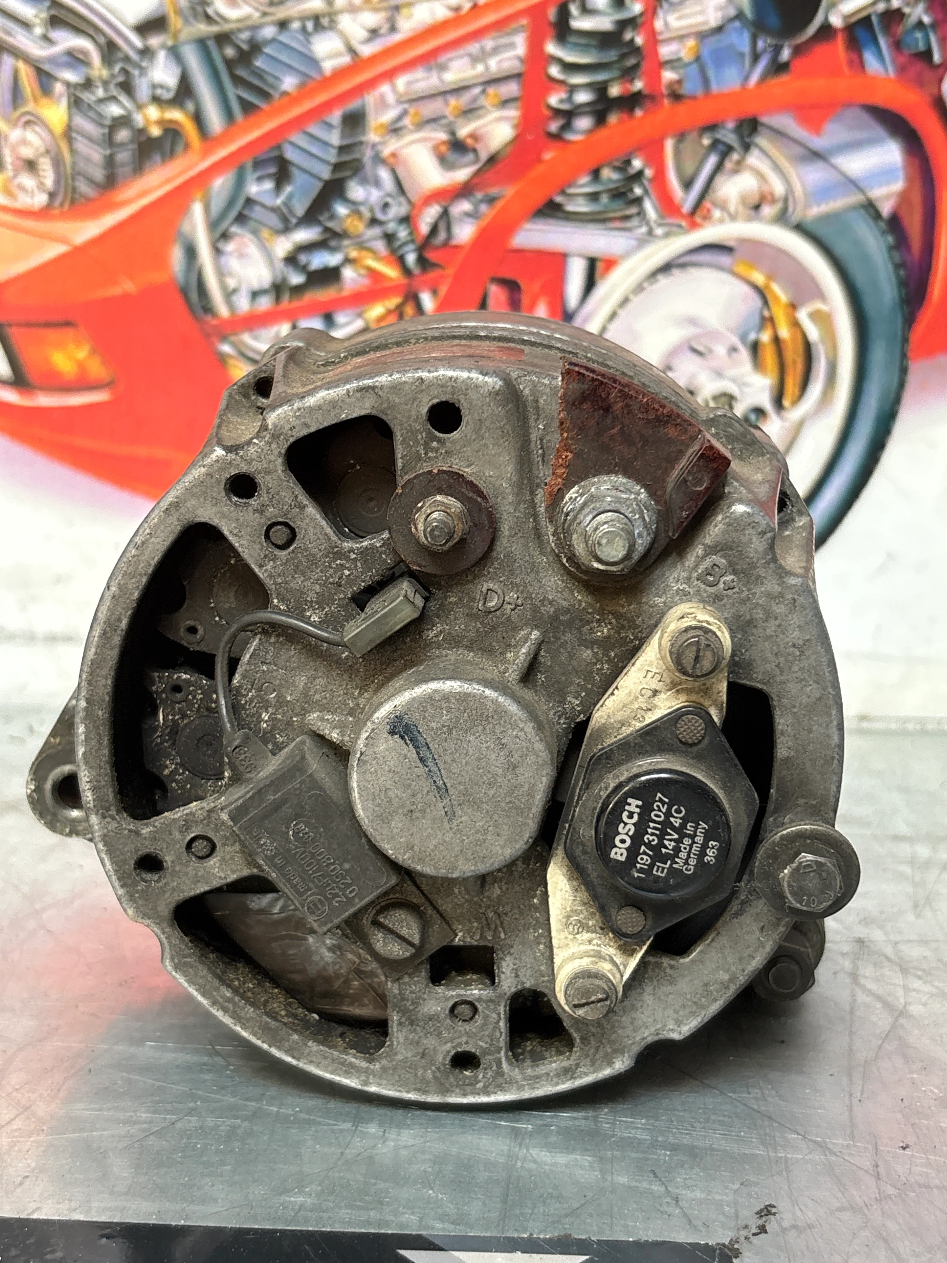 Porsche 924 924 Turbo alternator 0120469551, 035903015M, used - Image 5