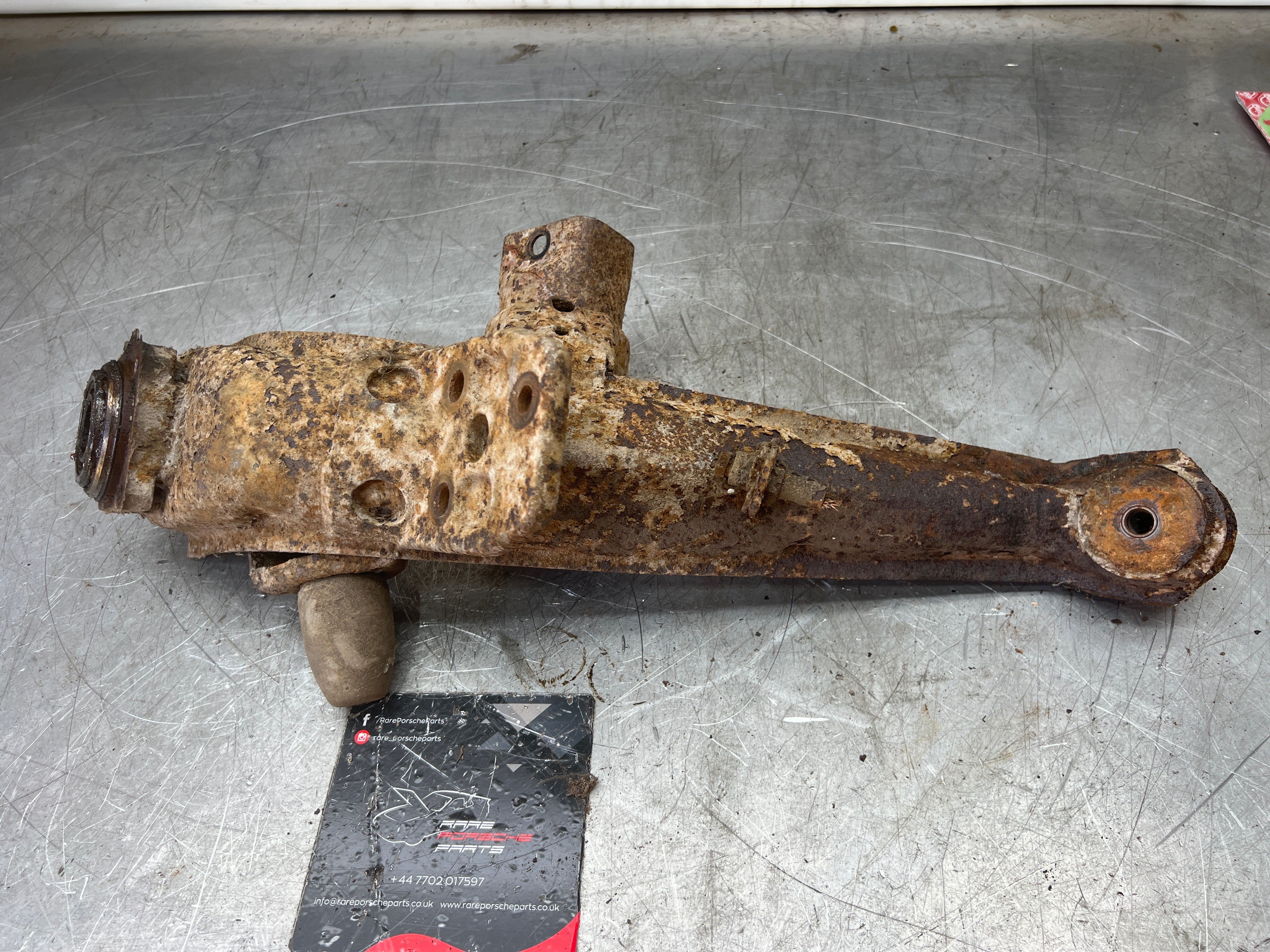 Porsche 924 944 -85.5 Rear left trailing arm, 94433102100 - Image 3