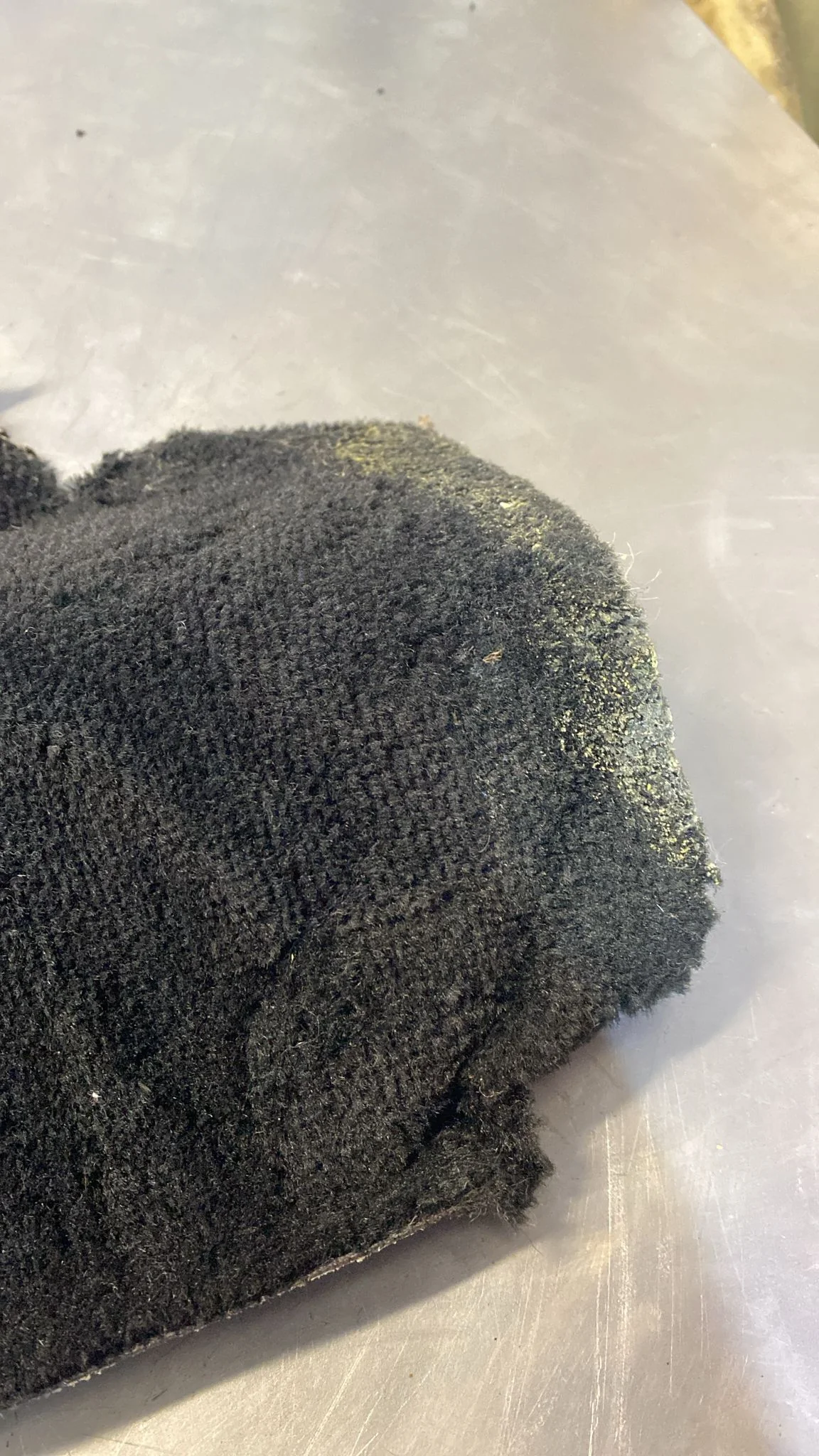 Porsche 924/944 85.5- rear right side trim carpet, black, 94455508401, used - Image 10
