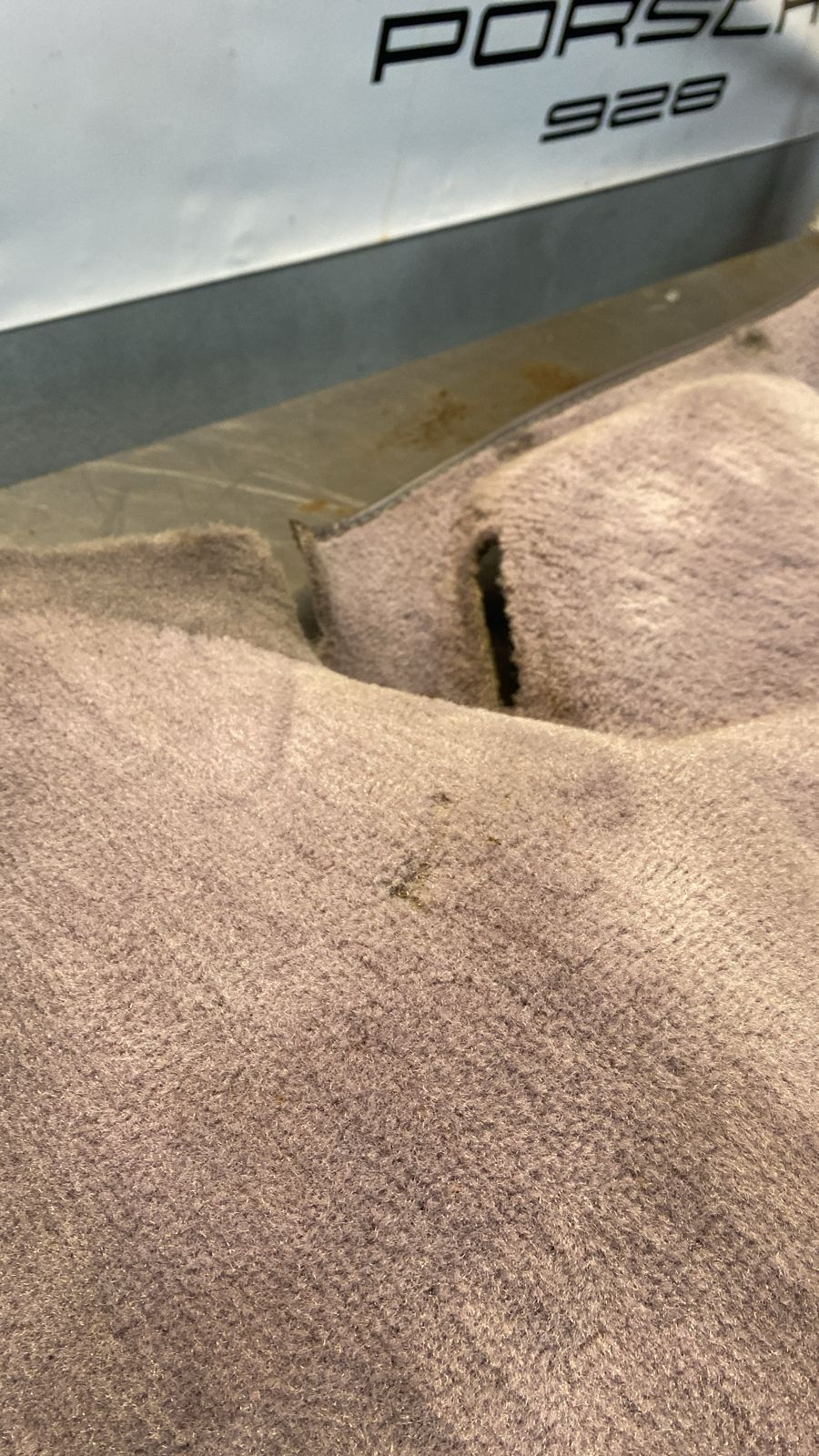 Porsche 924/944 85.5- rear right side trim carpet, grey, 94455508402, used - Image 5