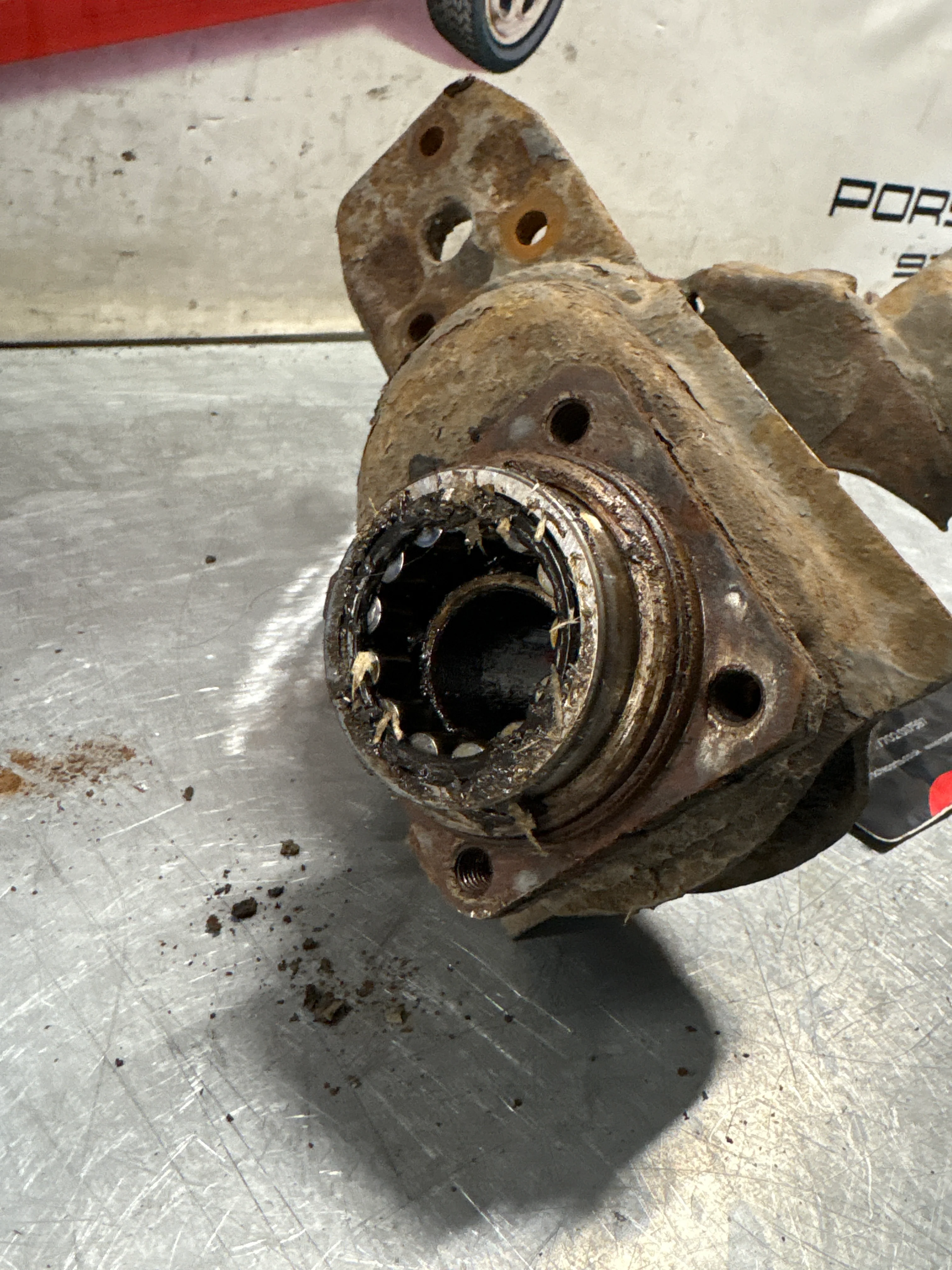 Porsche 924 944 -85.5 Rear right trailing arm, used 94433102200 - Image 3