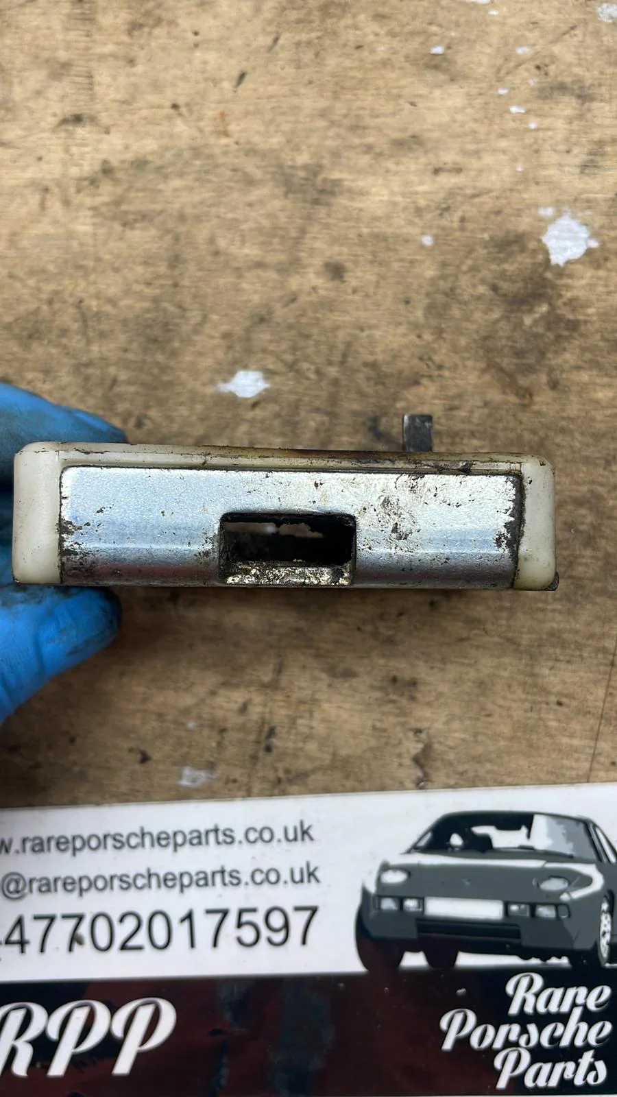 Porsche 924 944 928 right door lock mechanism 92853715402, used - Image 4