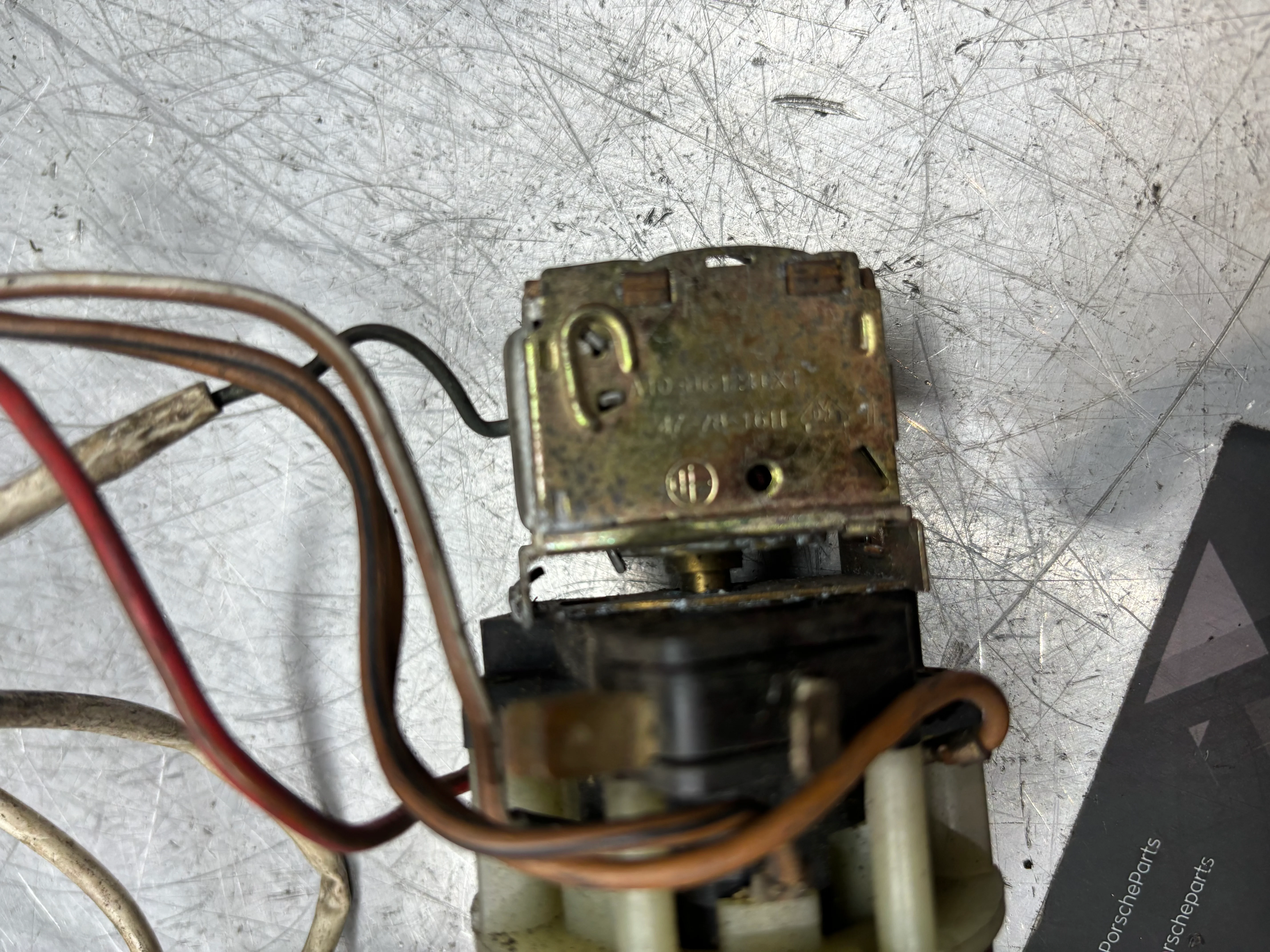 Porsche 924/944 air conditioning switch complete 478959511 - Image 5