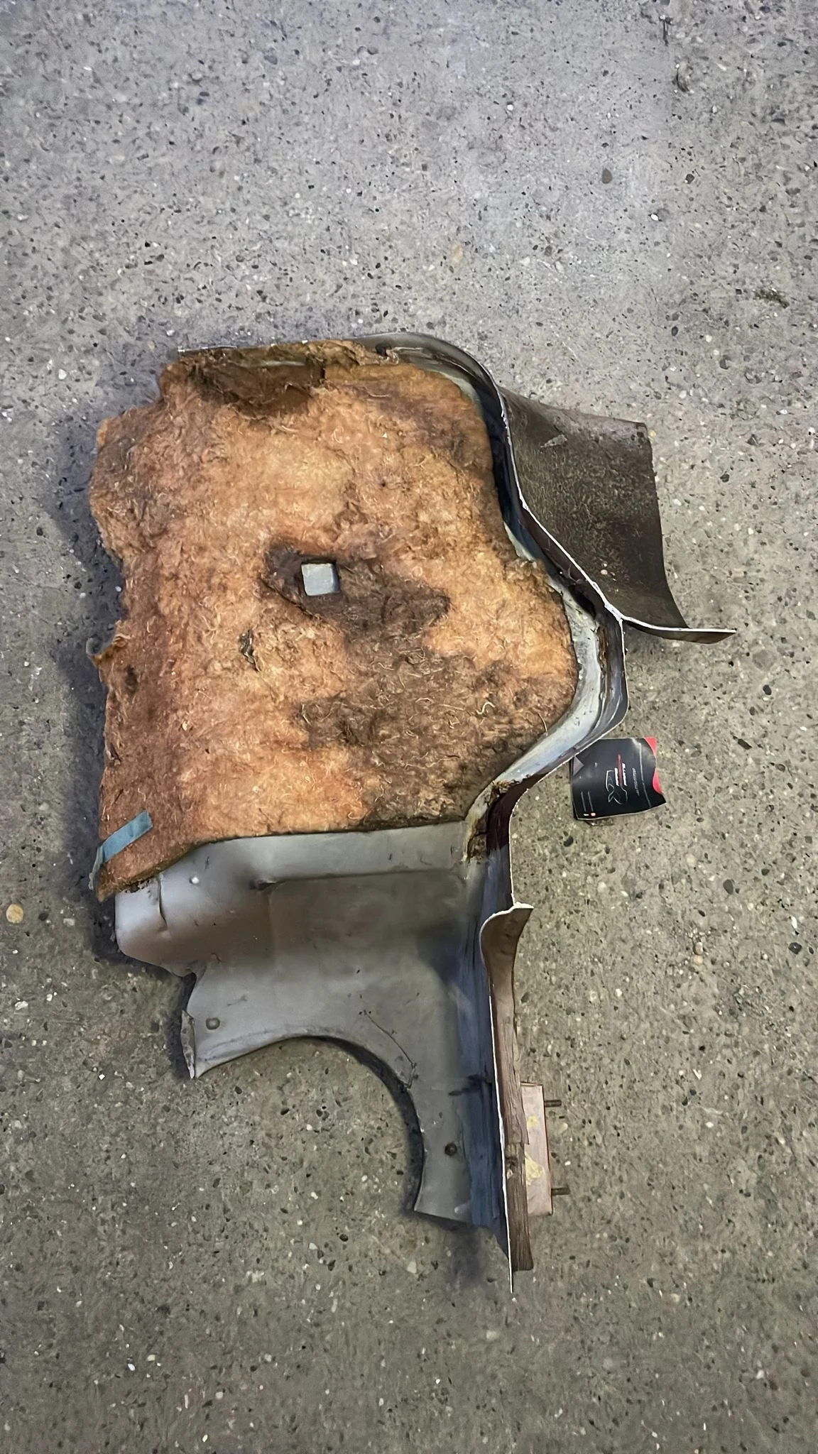 Porsche 924 / 944 Battery tray cut from a rust free body, LHD cars only - Image 6