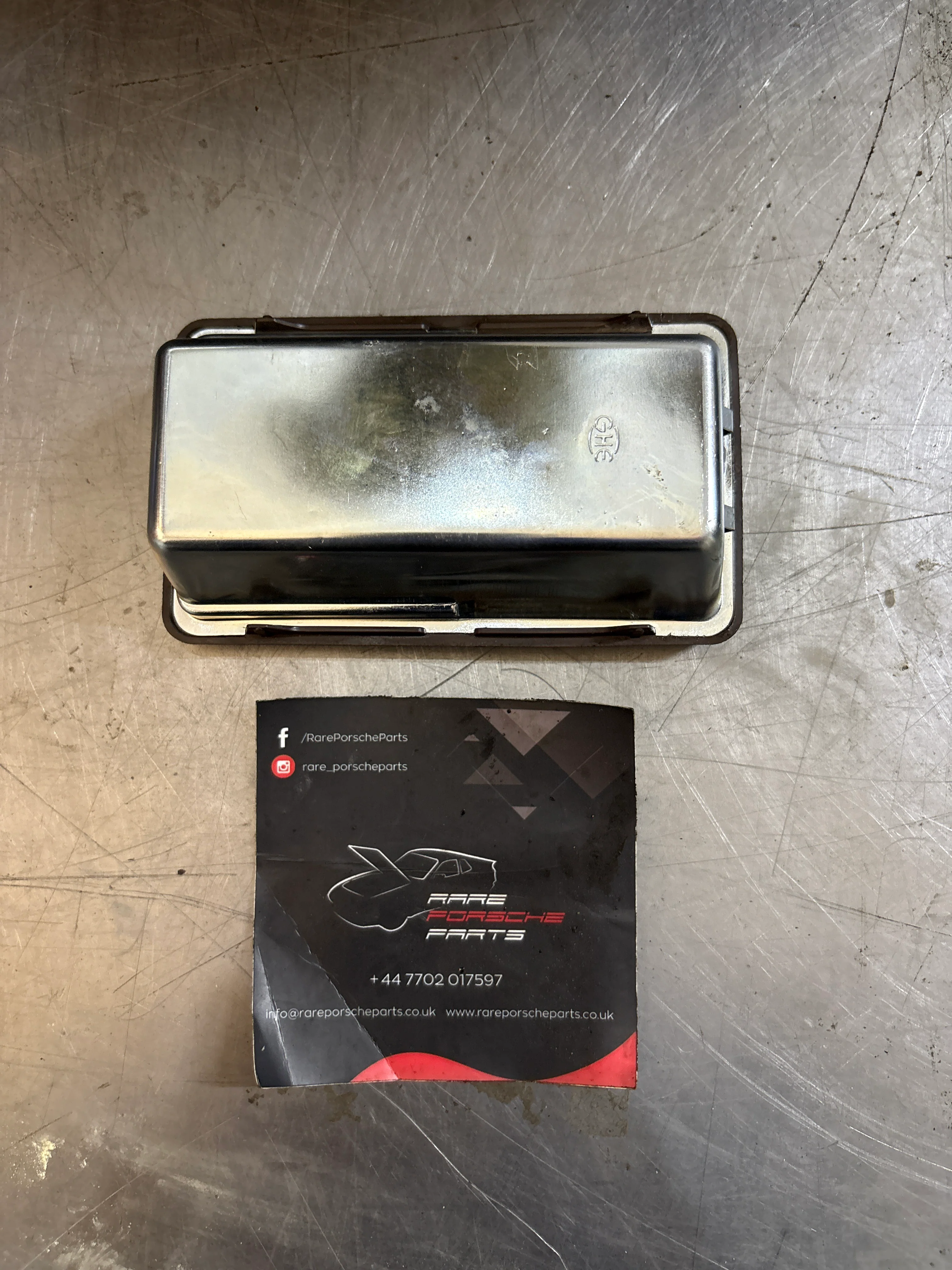 Porsche 924/944 brown ashtray, 94455230500, refurbished - Image 3