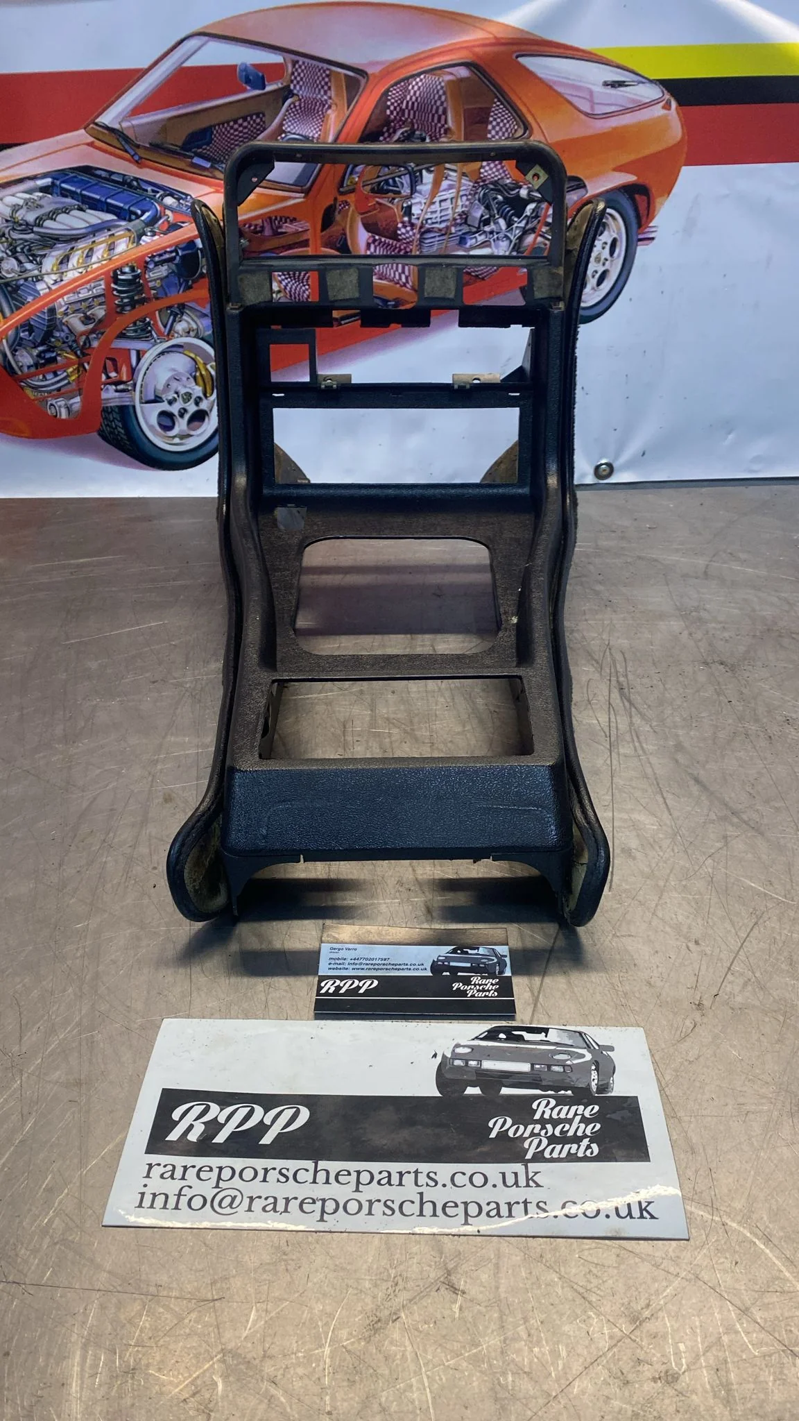 Porsche 924 944 centre console black with black carpet one switch hole 477857969 / 477857951 used - Image 4