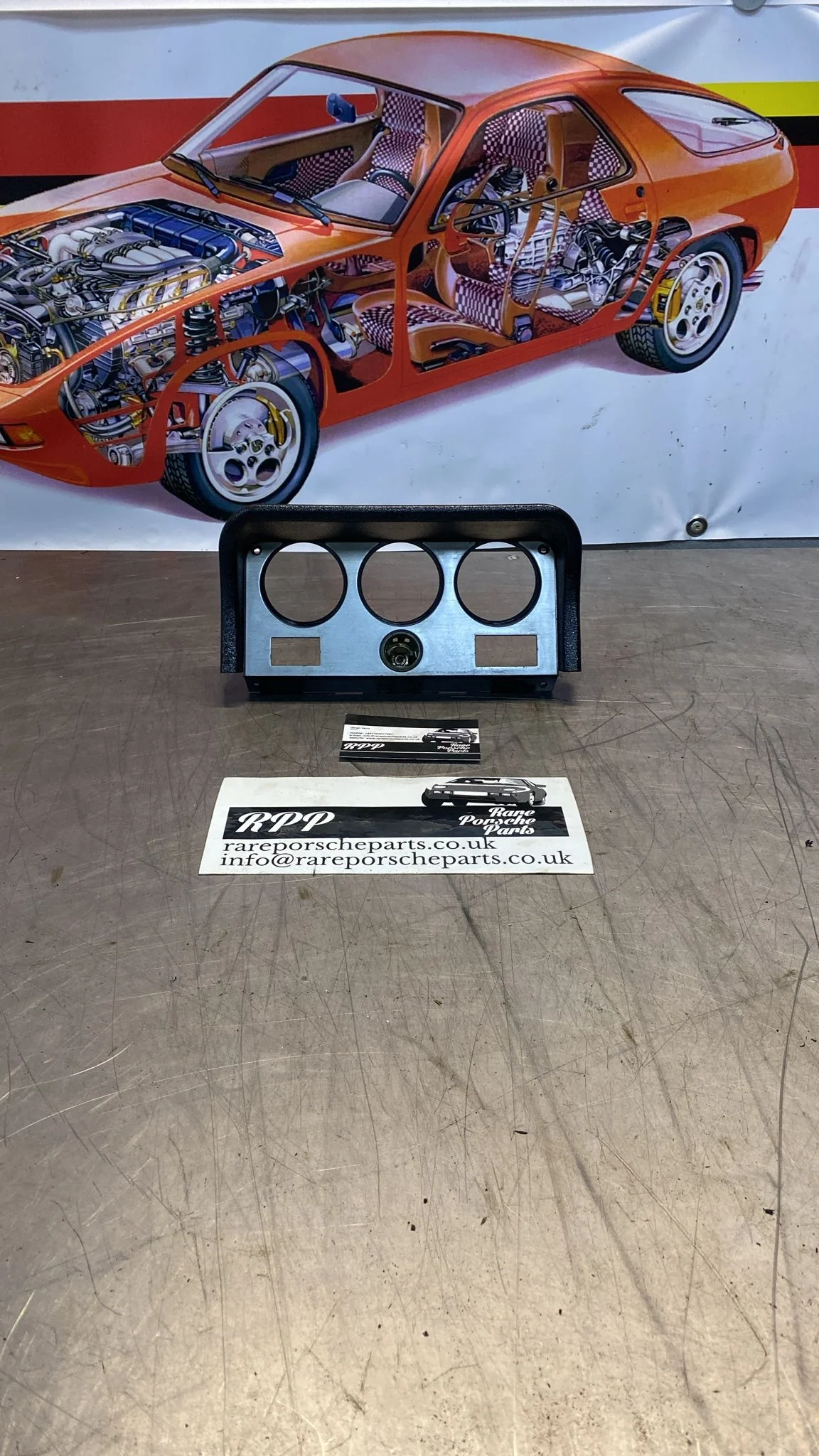 Porsche 944 centre console clock/gauge mounting panel in black/silver 477857977