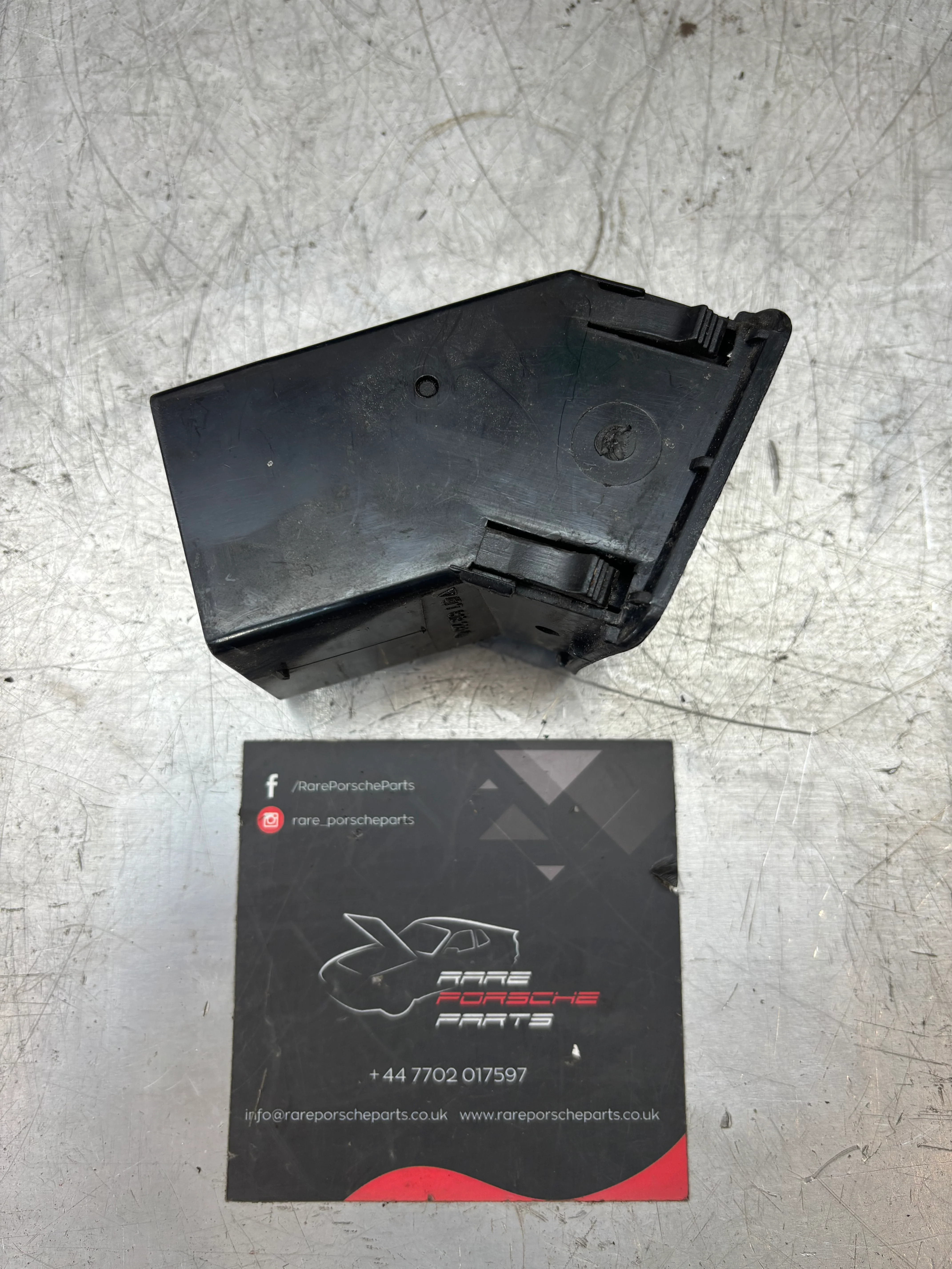 Porsche 924/944 DEF used interior left air vent Black 477 819 231 / 477819231 - Image 4
