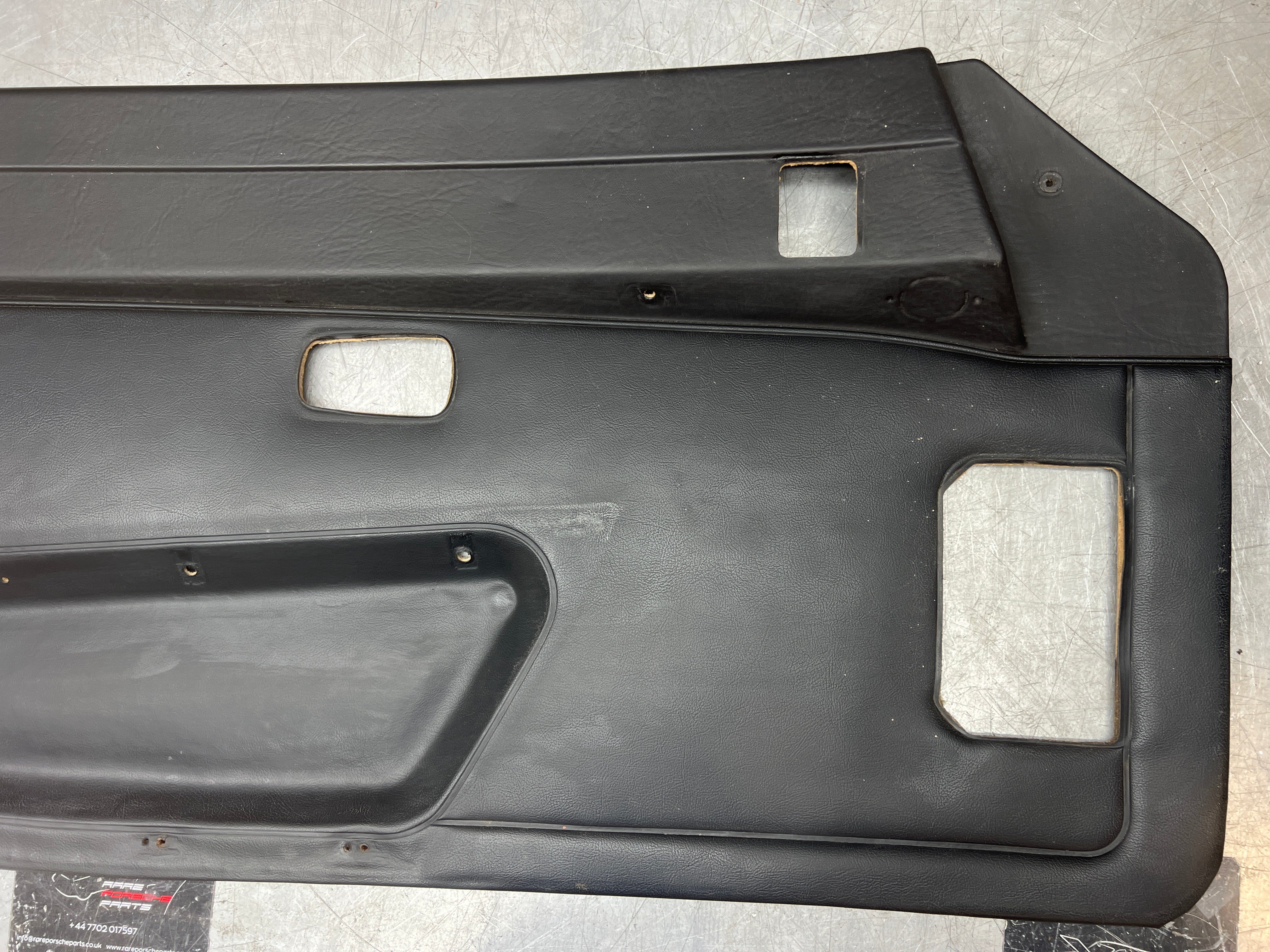 Porsche 924/944 early Porsche black door card used condition left side, Rhd, 478867011 - Image 6