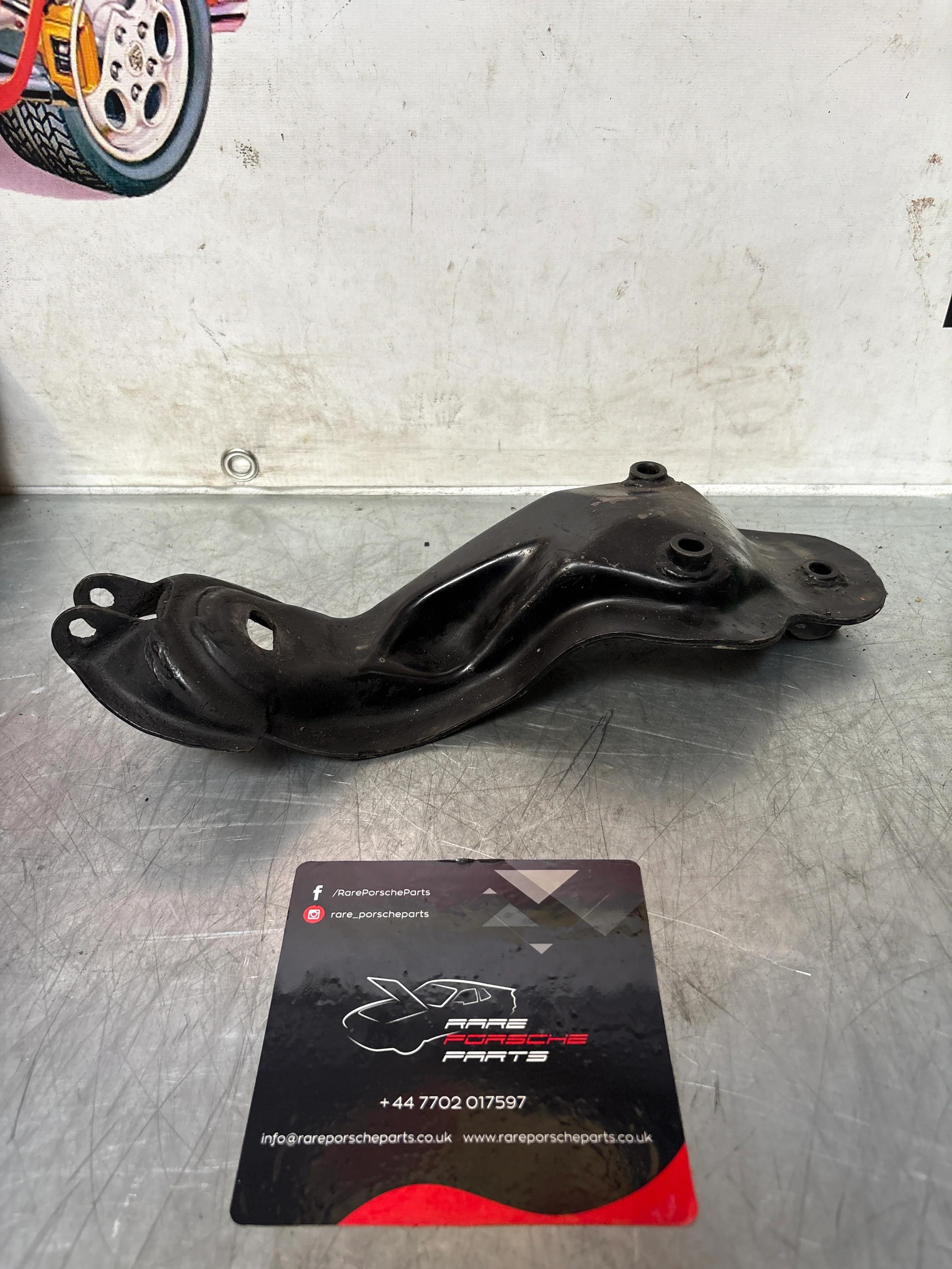 Porsche 924 / 944 engine mount bracket, used 93137502101 - Image 2