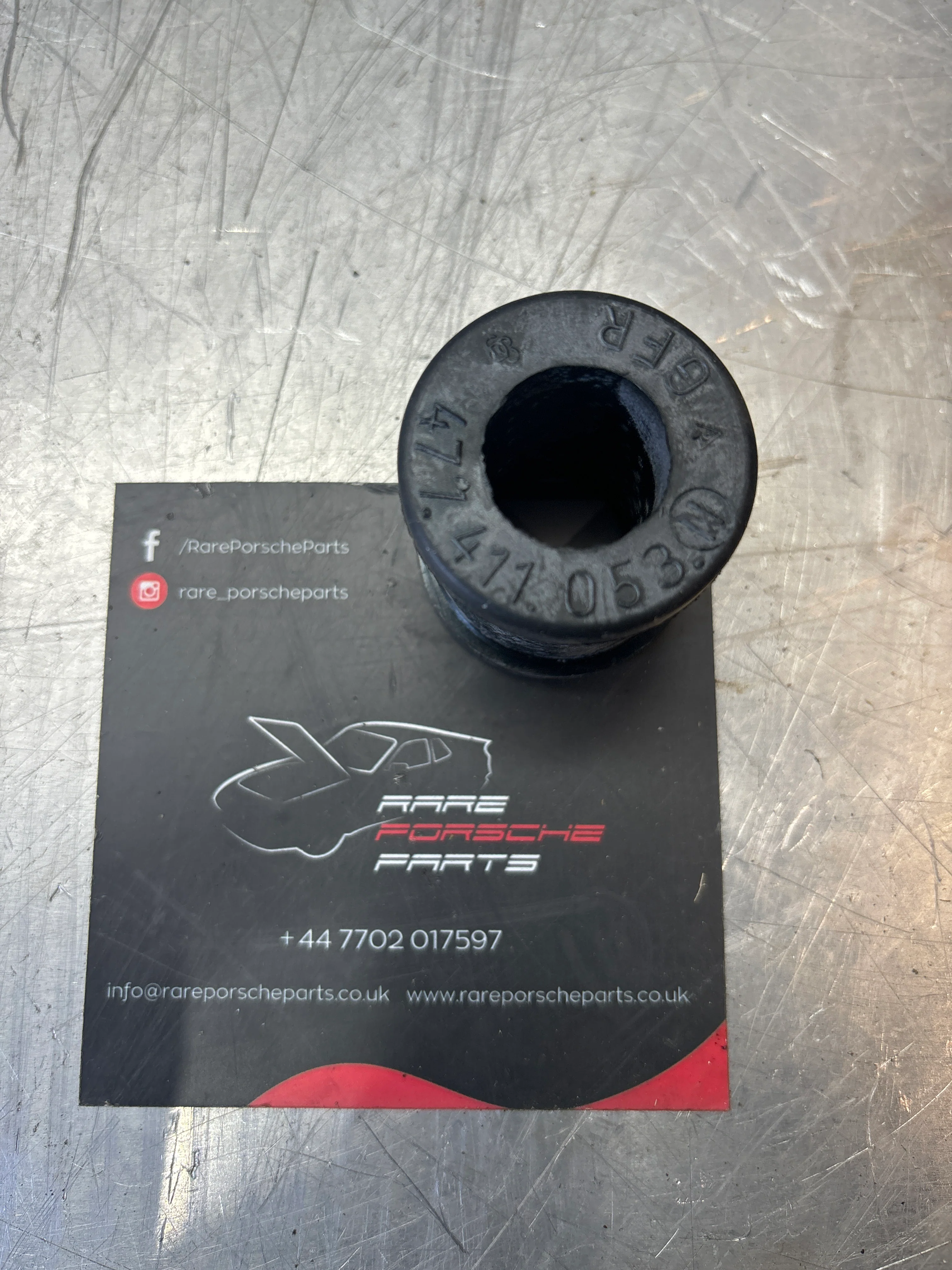 Porsche 924 944 Front Anti-Roll Bar Bush, 21.5mm 477411053N new, genuine - Image 2