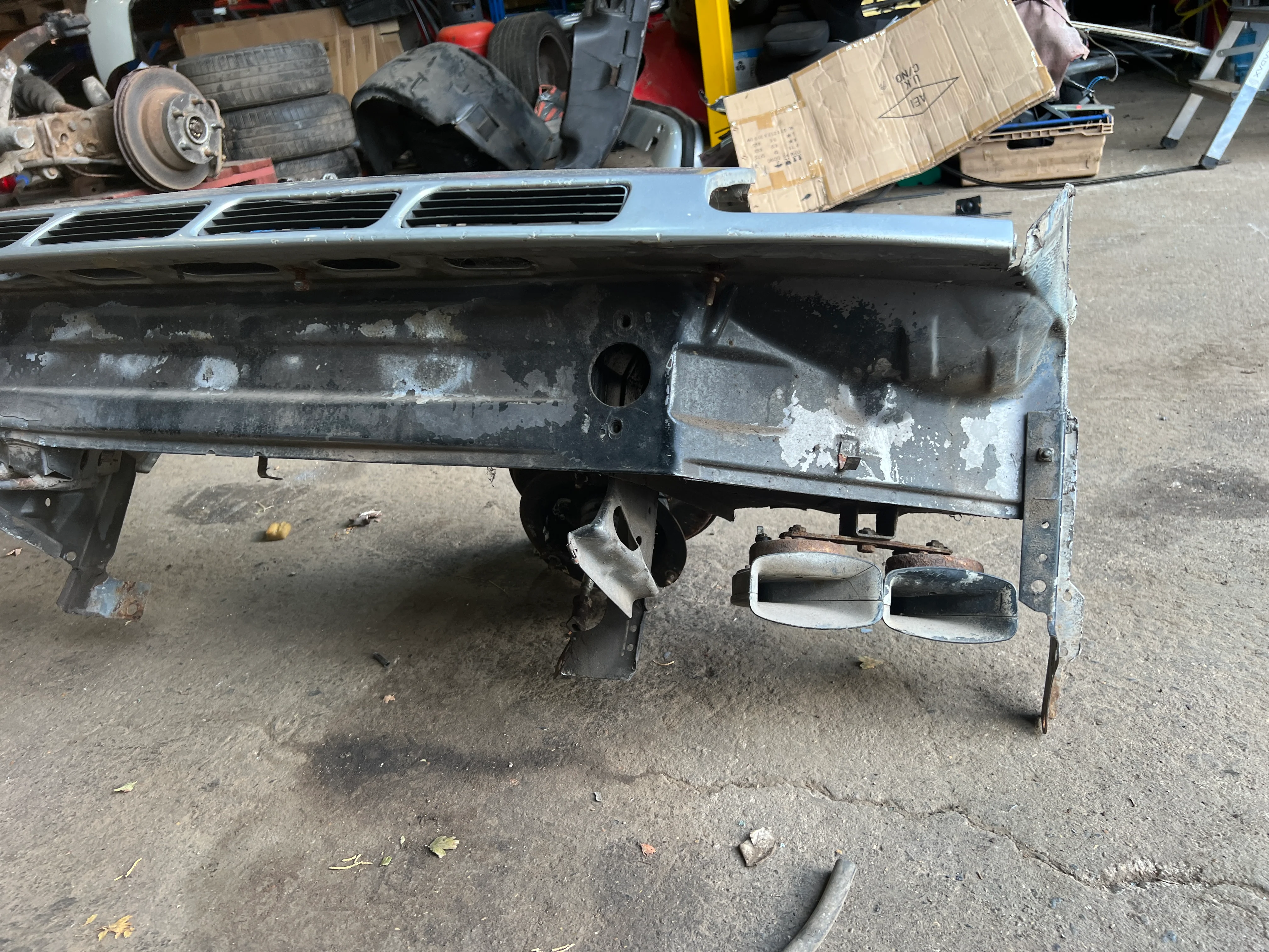 Porsche 924 Turbo front panel, badge panel used 477805593A - Image 5