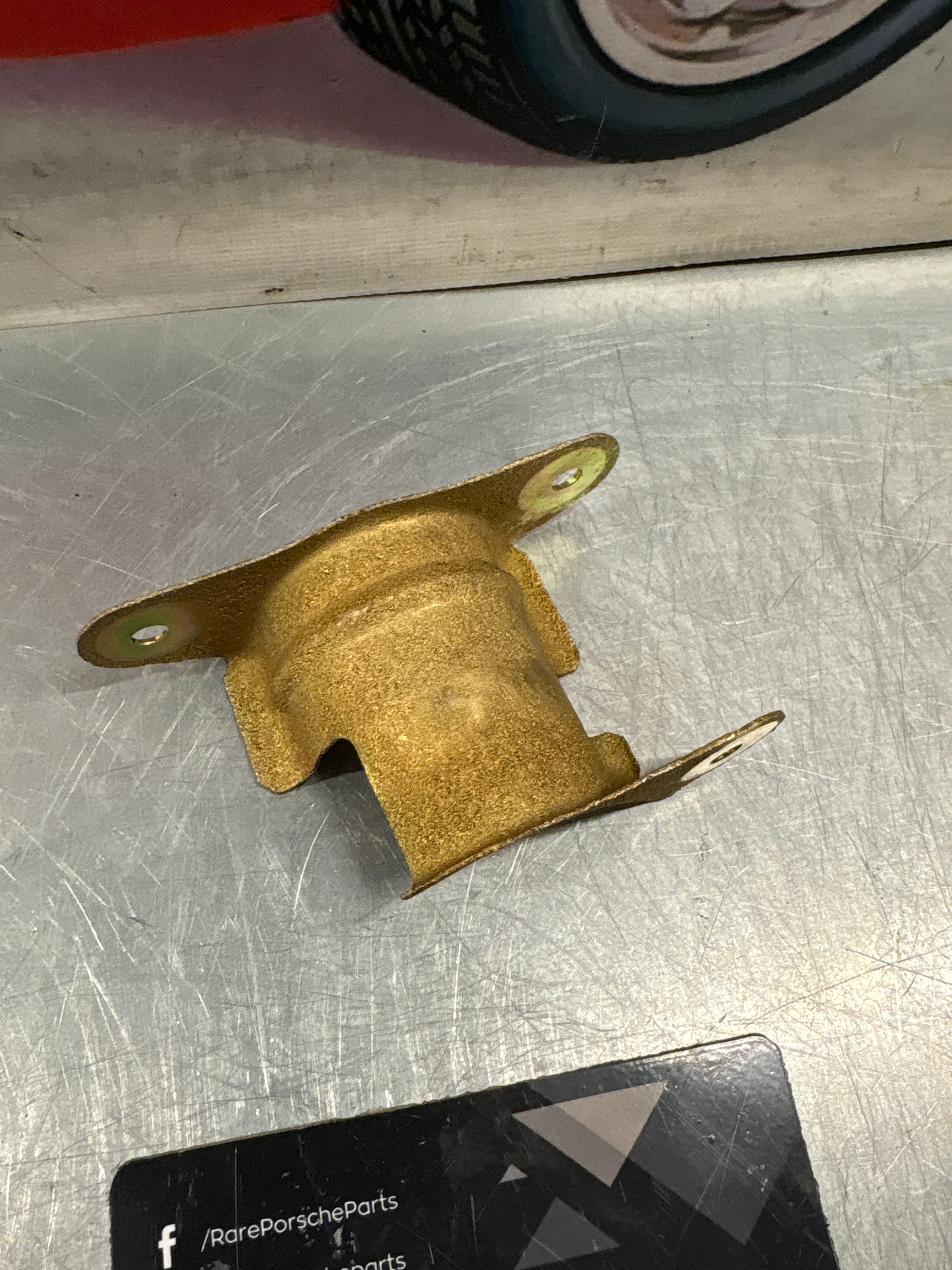 Porsche 924 944 fuel pump bracket mount. refurbished 94435629500 - Image 7
