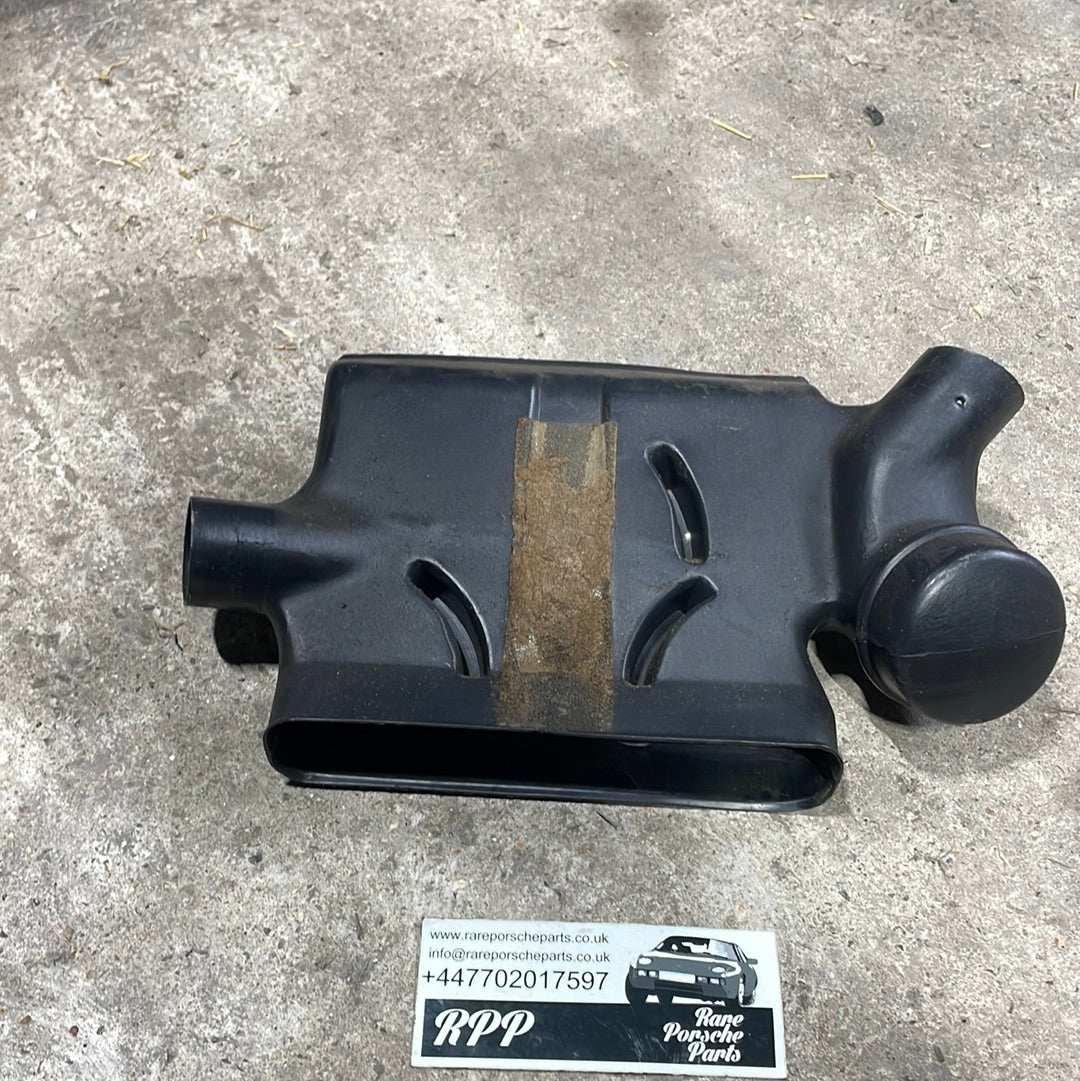 Porsche 924/944 heater air vent center box 94557206700, used - Image 4